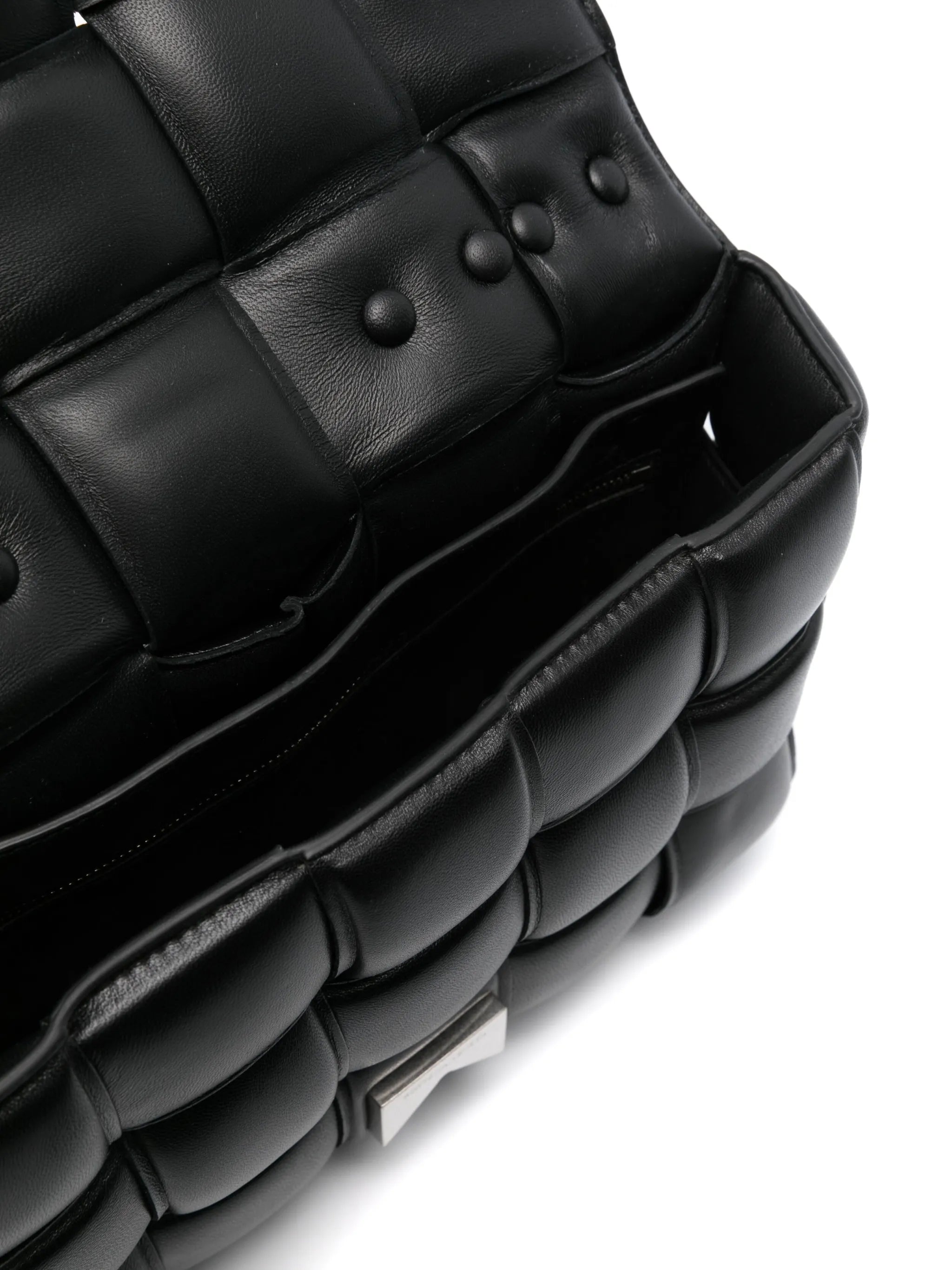 Chain Cassette shoulder bag
