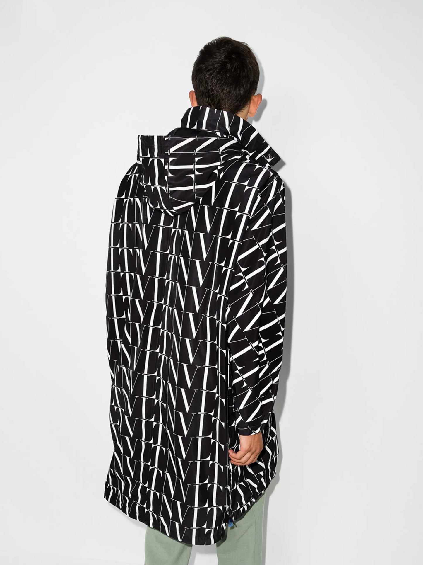 hooded VLTN logo-print lightweight jacket