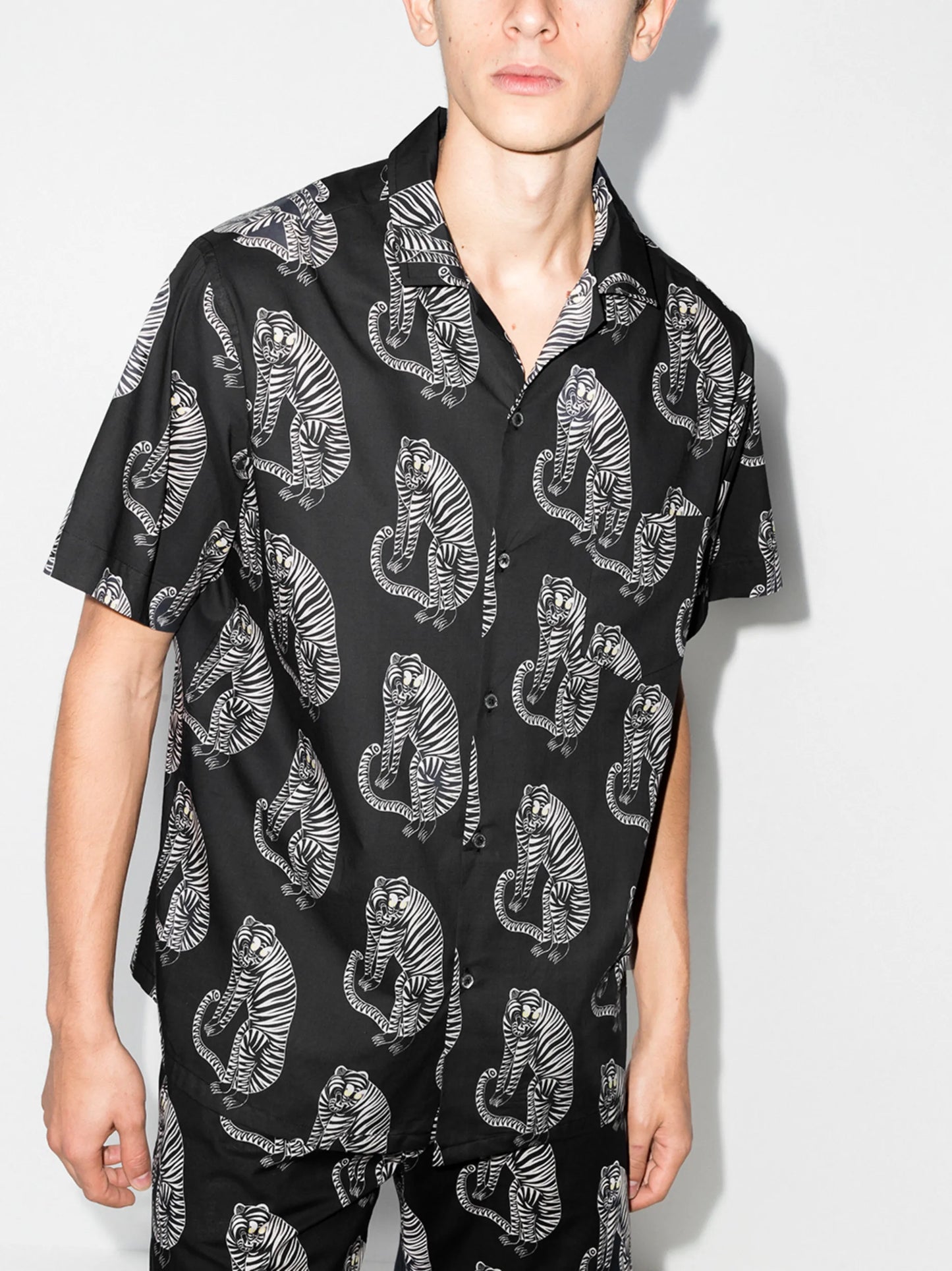 Sansindo tiger-print short-sleeve shirt