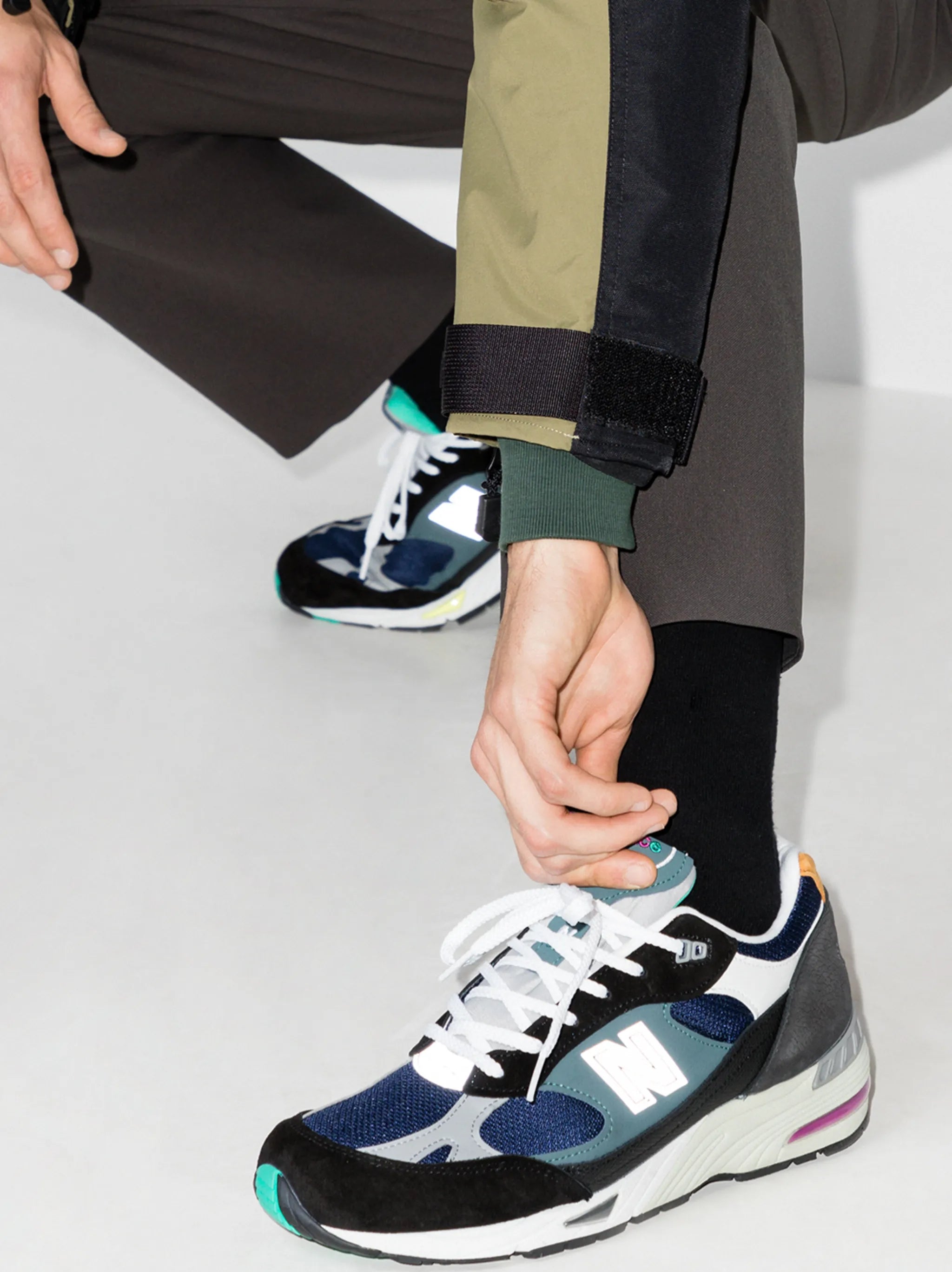 M991MM low-top sneakers