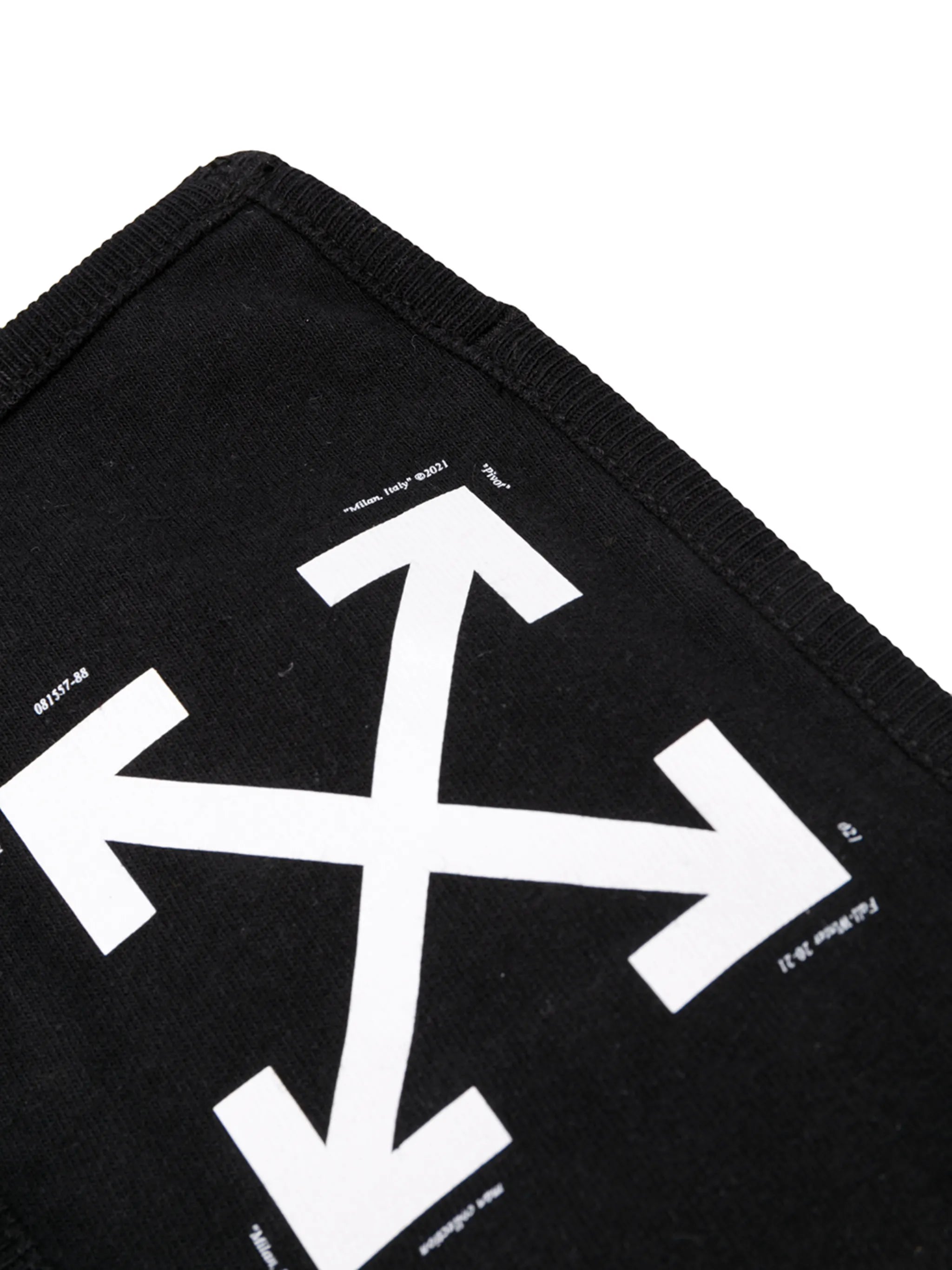 Arrows face mask