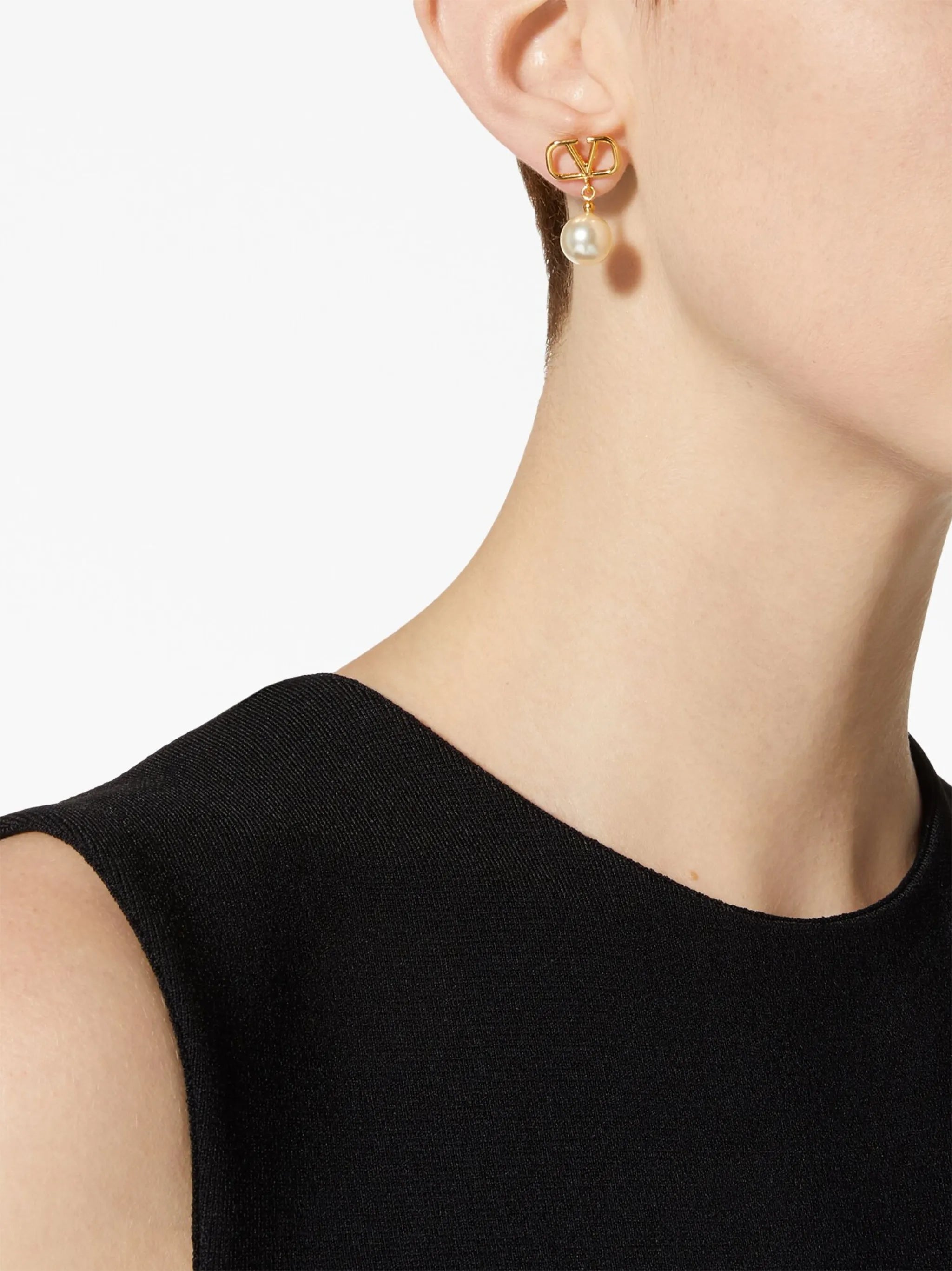 VLogo Signature pearl drop earrings