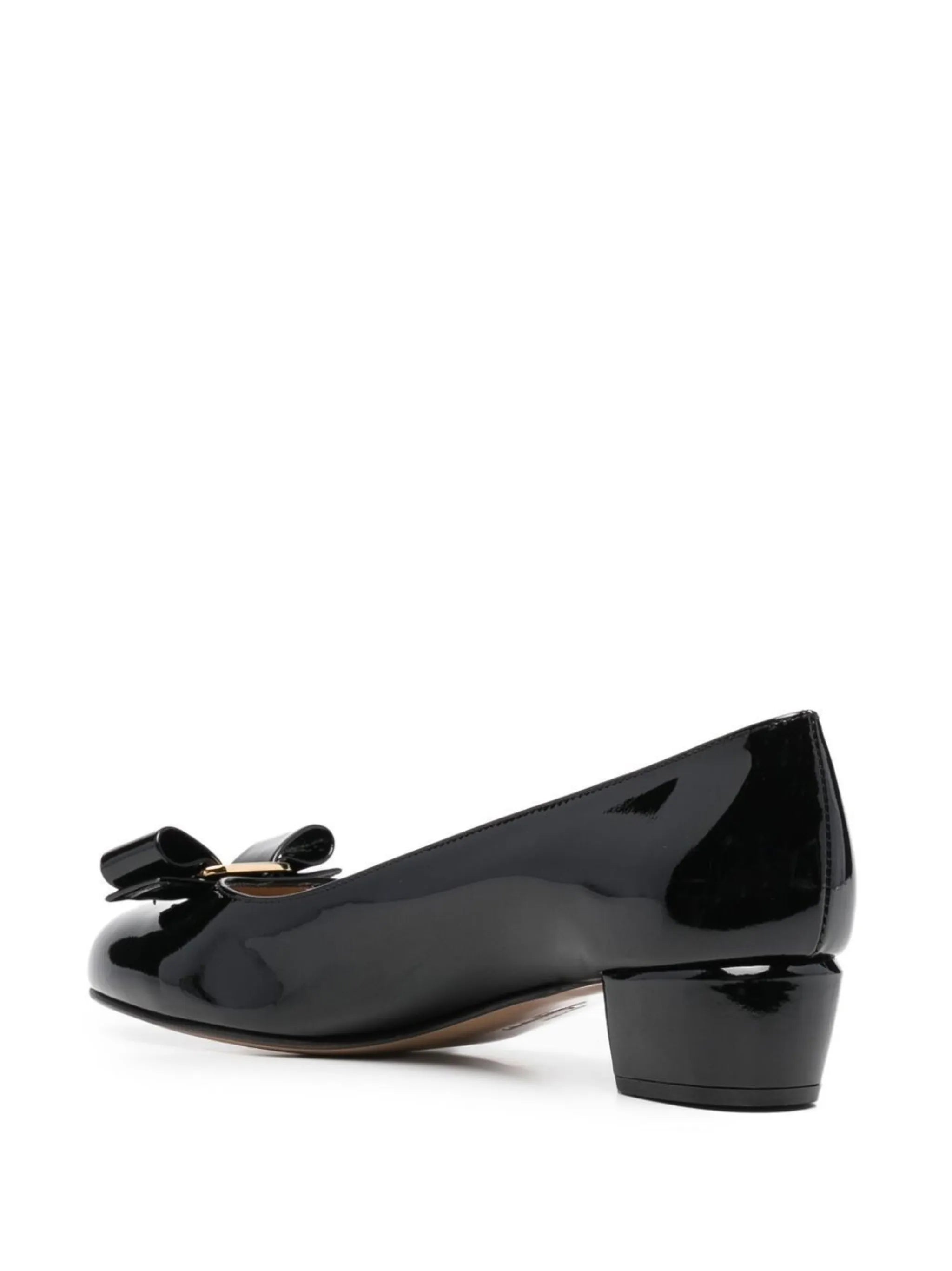 bow detail pumps