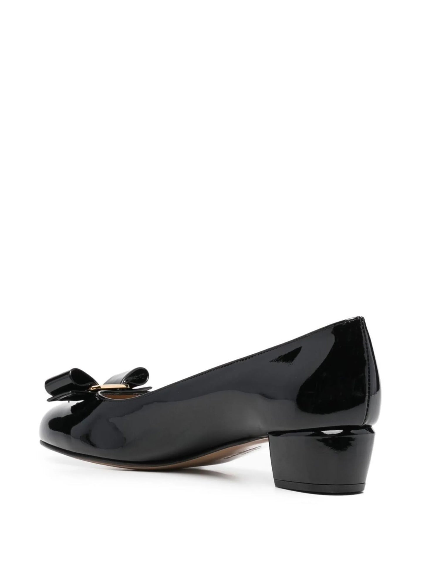 bow detail pumps