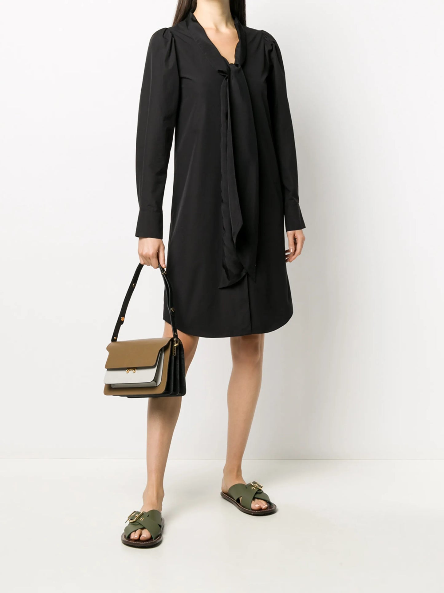 Trunk shoulder bag