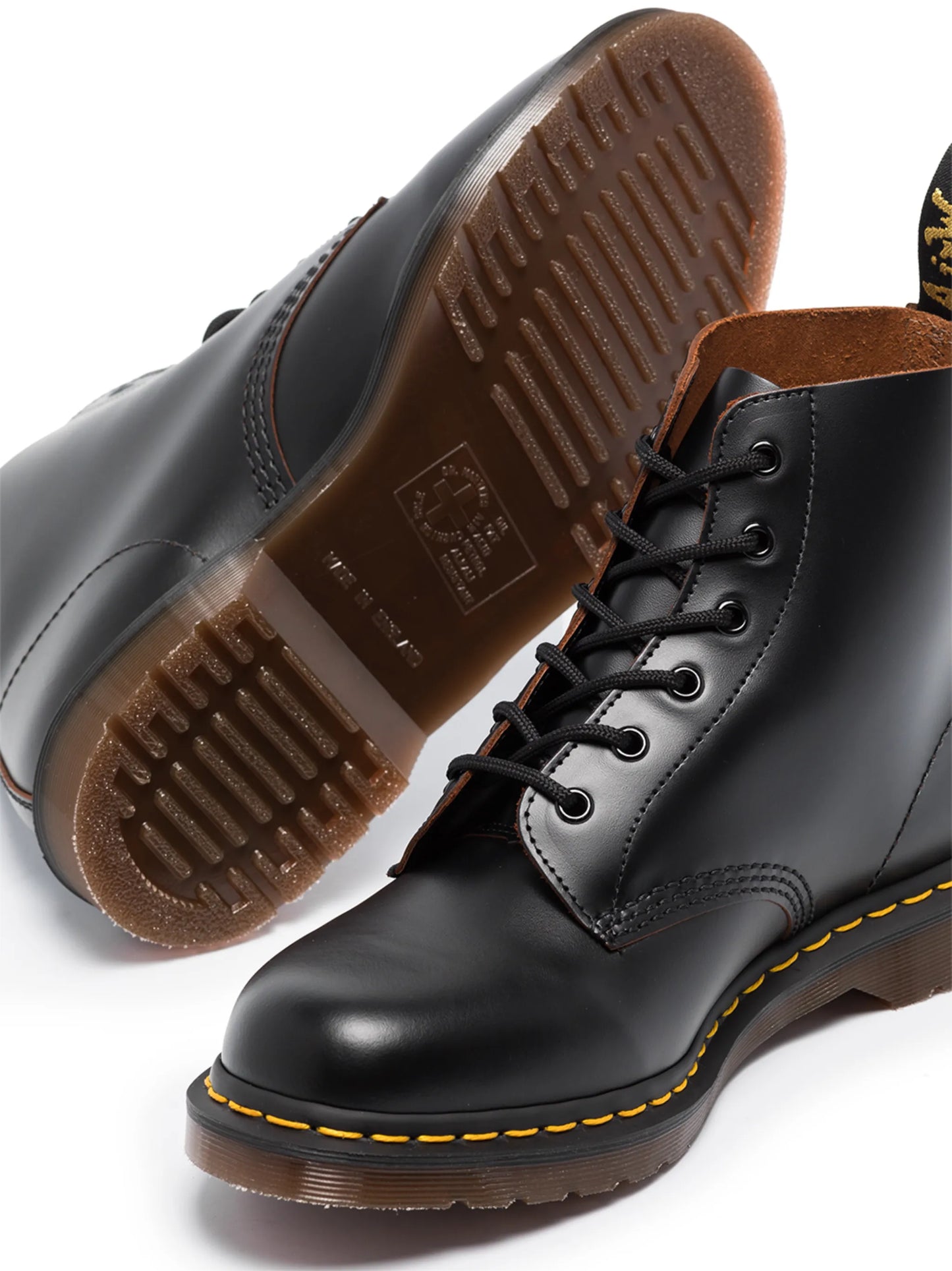 Vintage 101 lace-up boots
