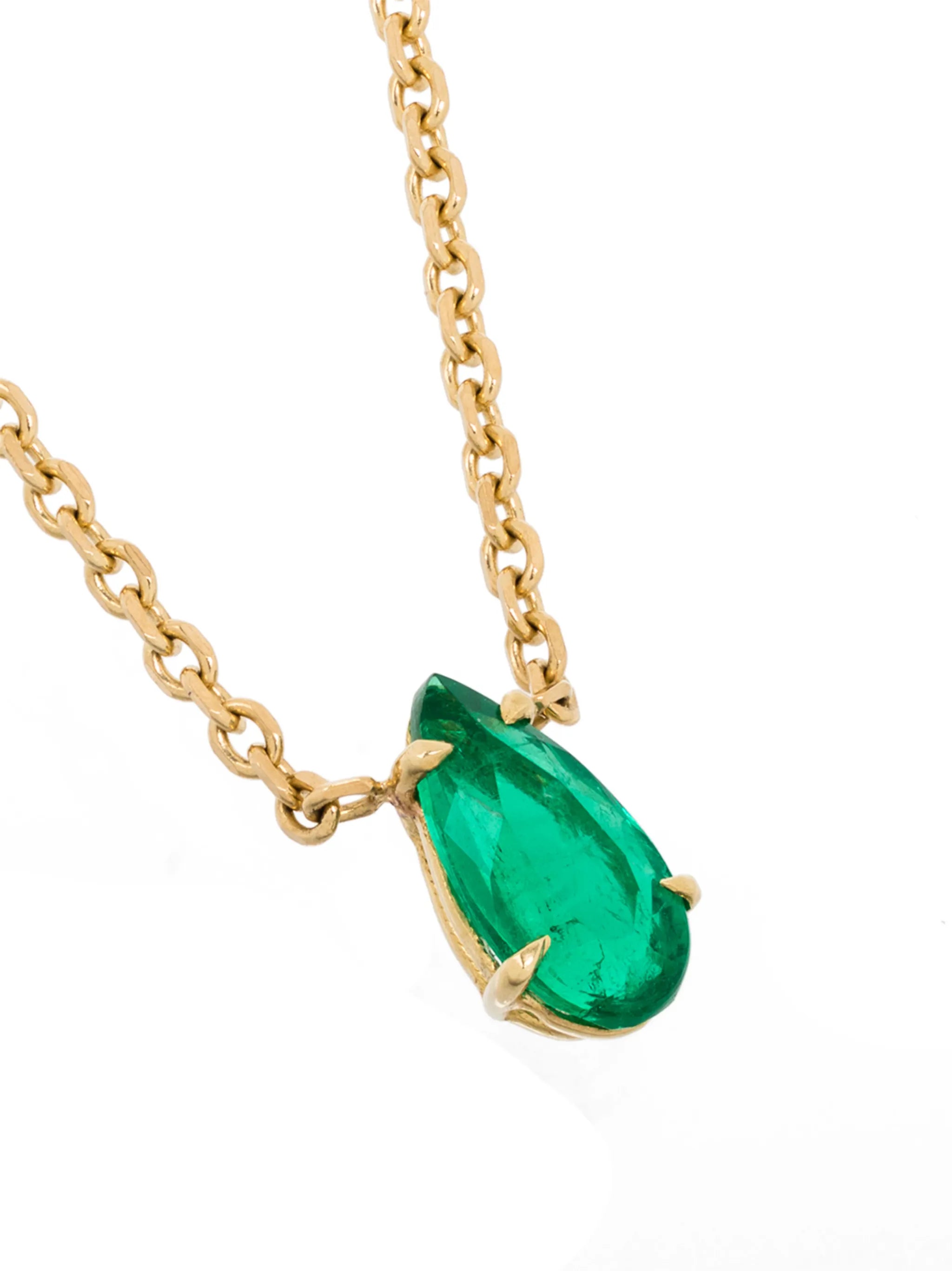 emerald solitaire necklace