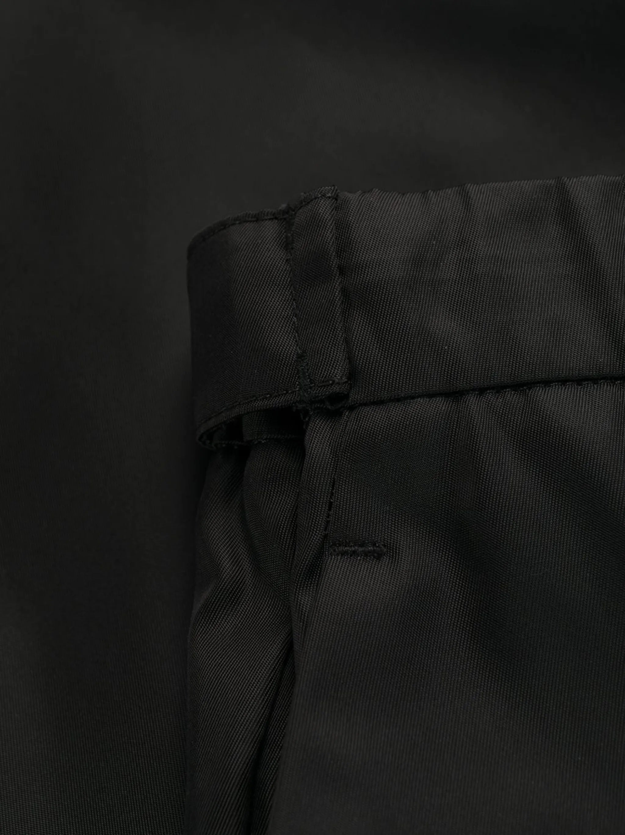 elasticated waistband trousers