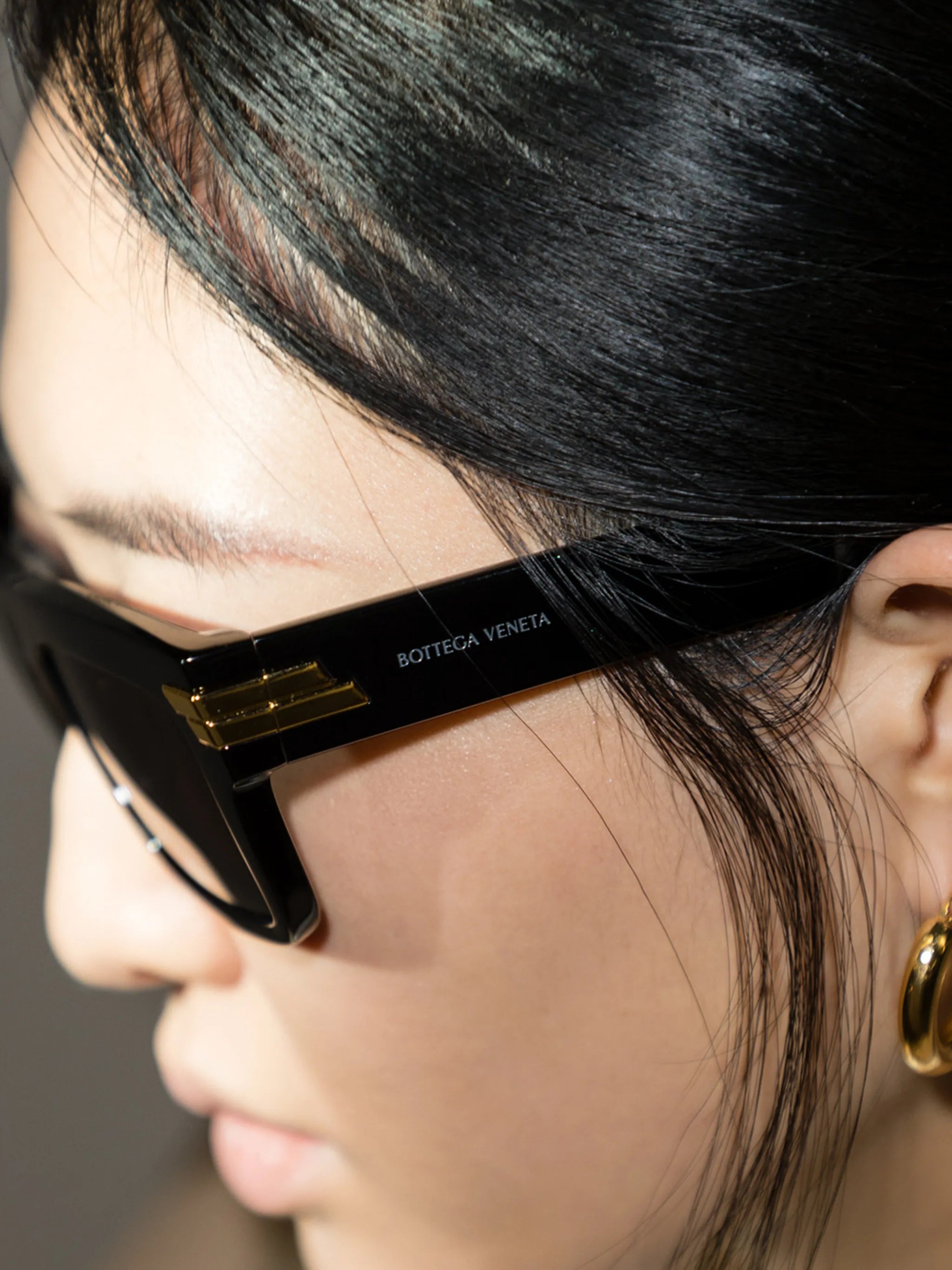 wayfarer-frame sunglasses