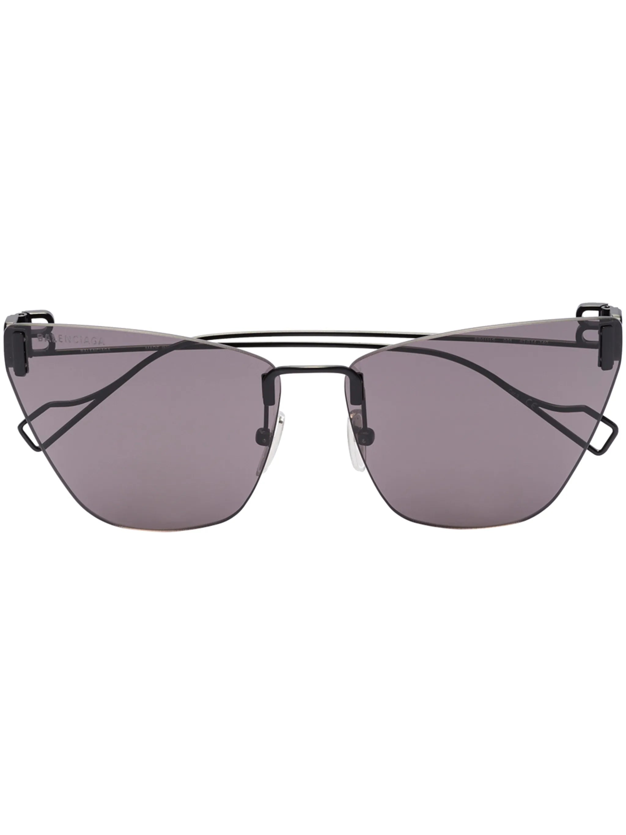 Light cat-eye frame sunglasses