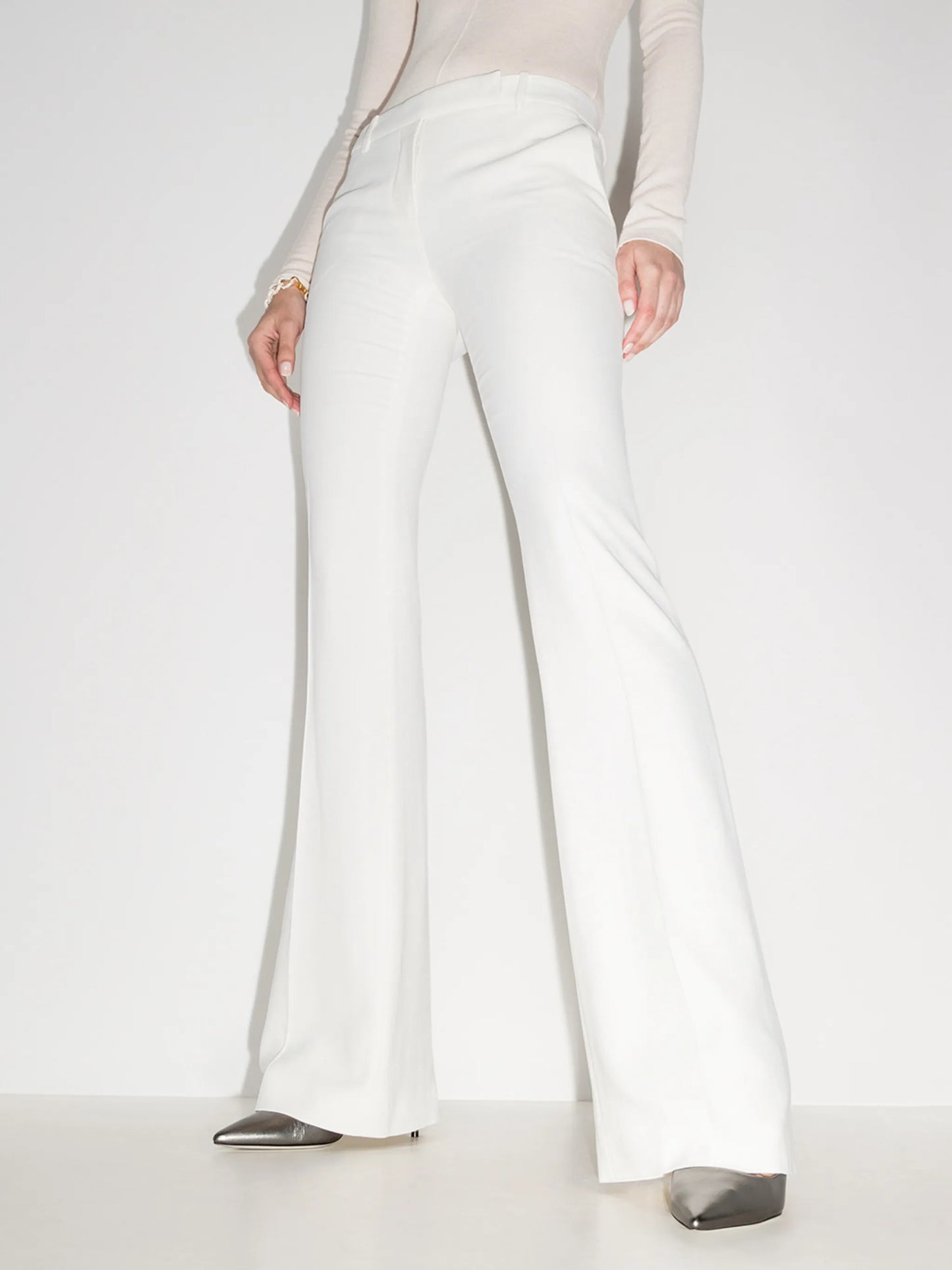 mid-rise flared trousers