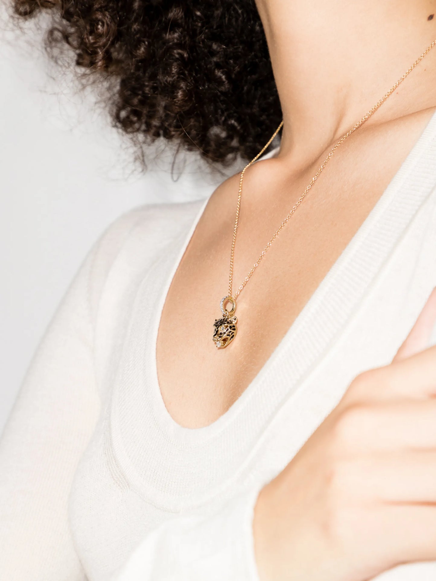 9kt yellow gold diamond pendant necklace
