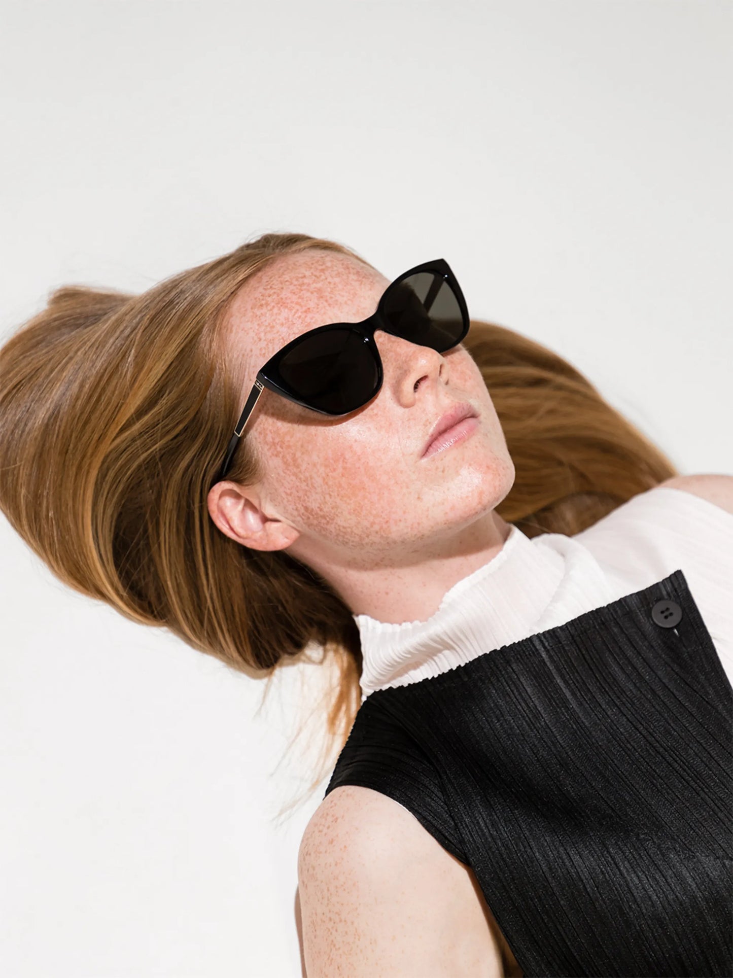 SLM69 cat-eye frame sunglasses