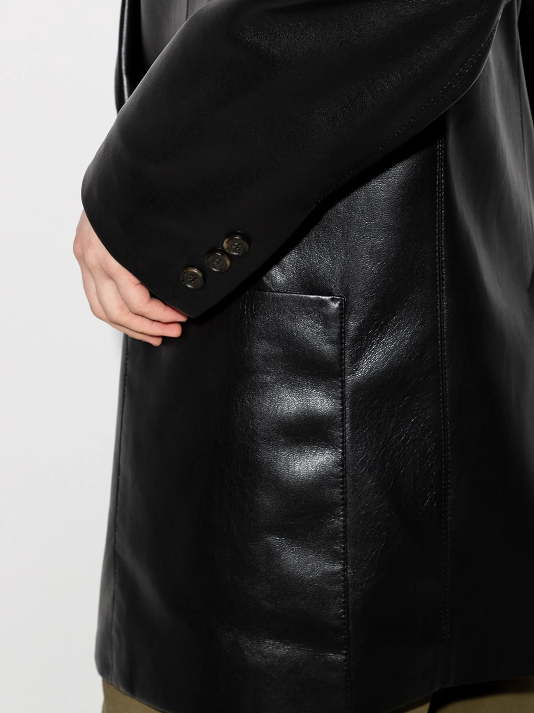 matte single-breasted blazer