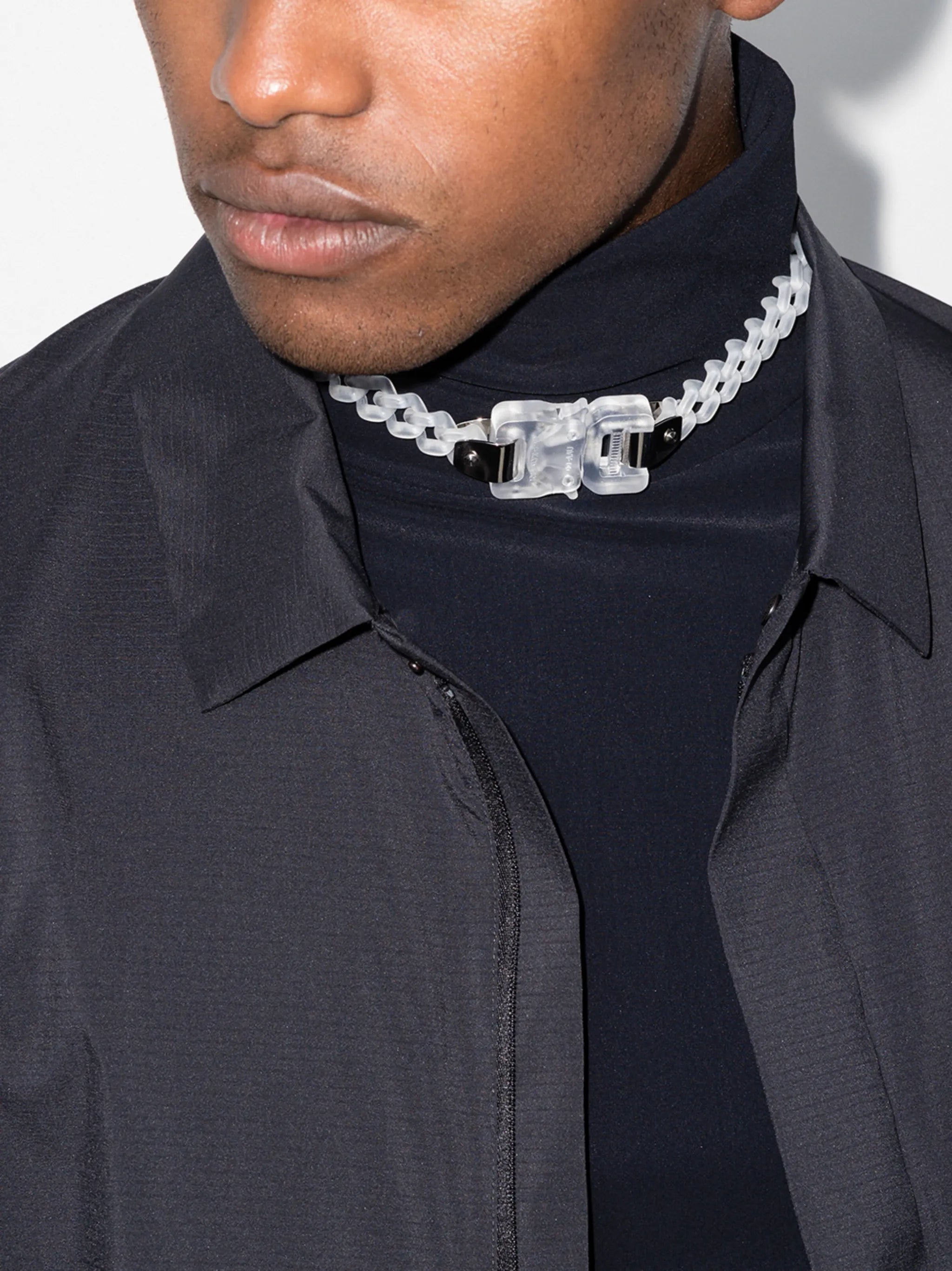 clasp-fastening chain necklace