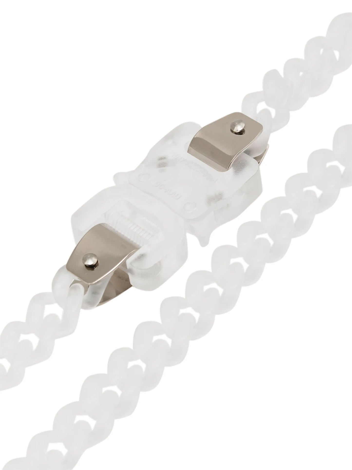 clasp-fastening chain necklace