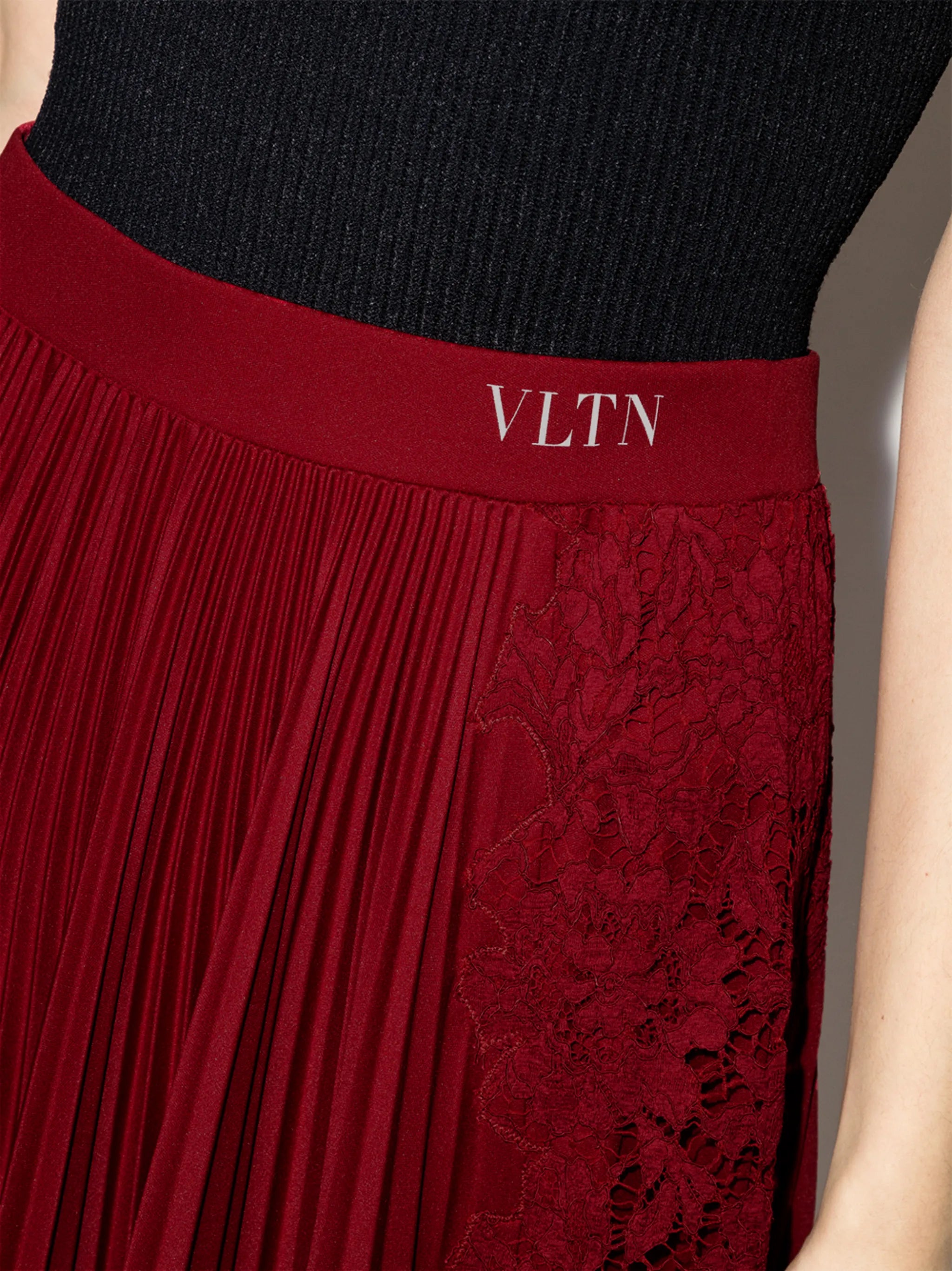 floral-lace pleated midi skirt