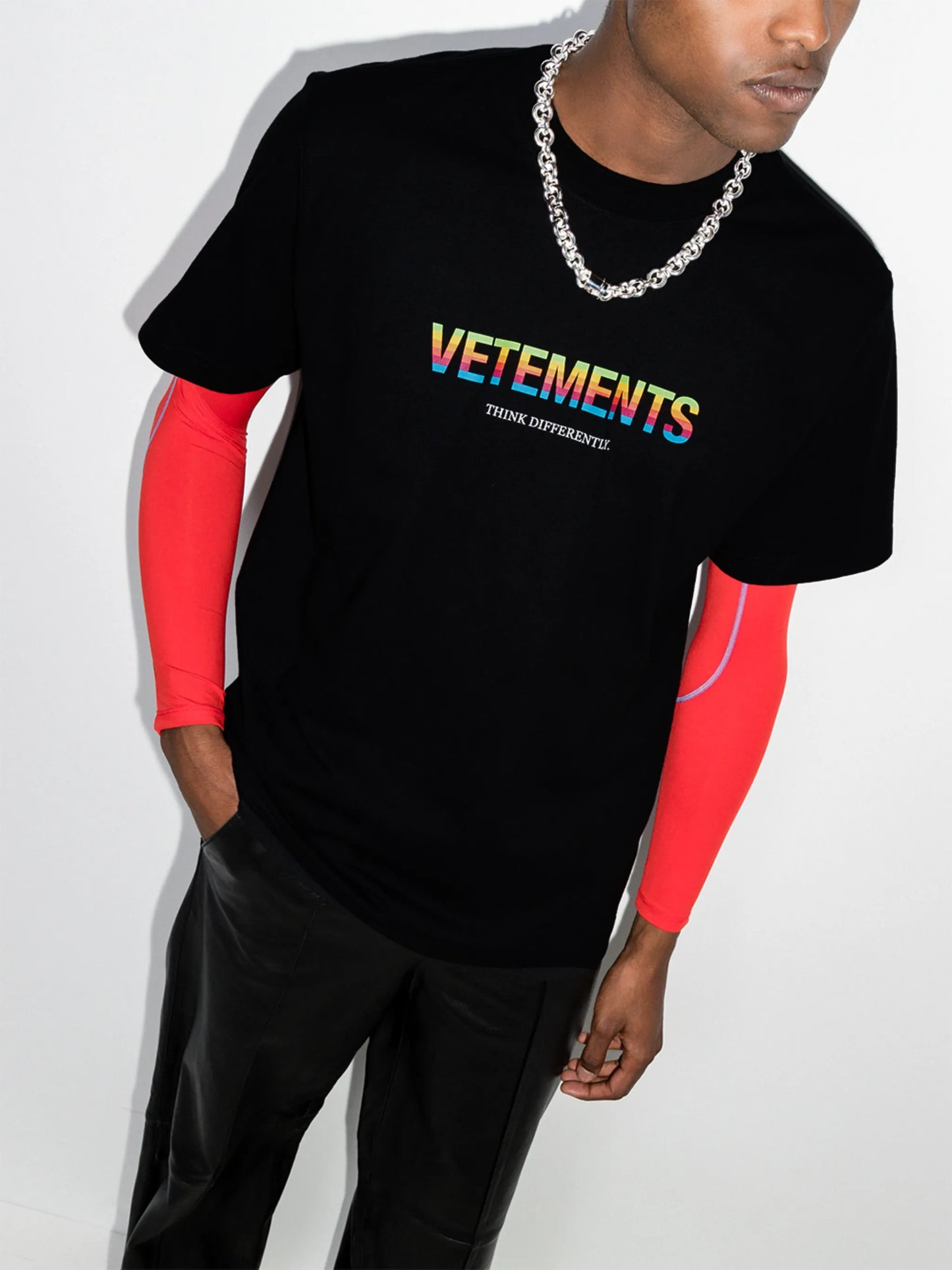 Think Differently crew neck T-shirt