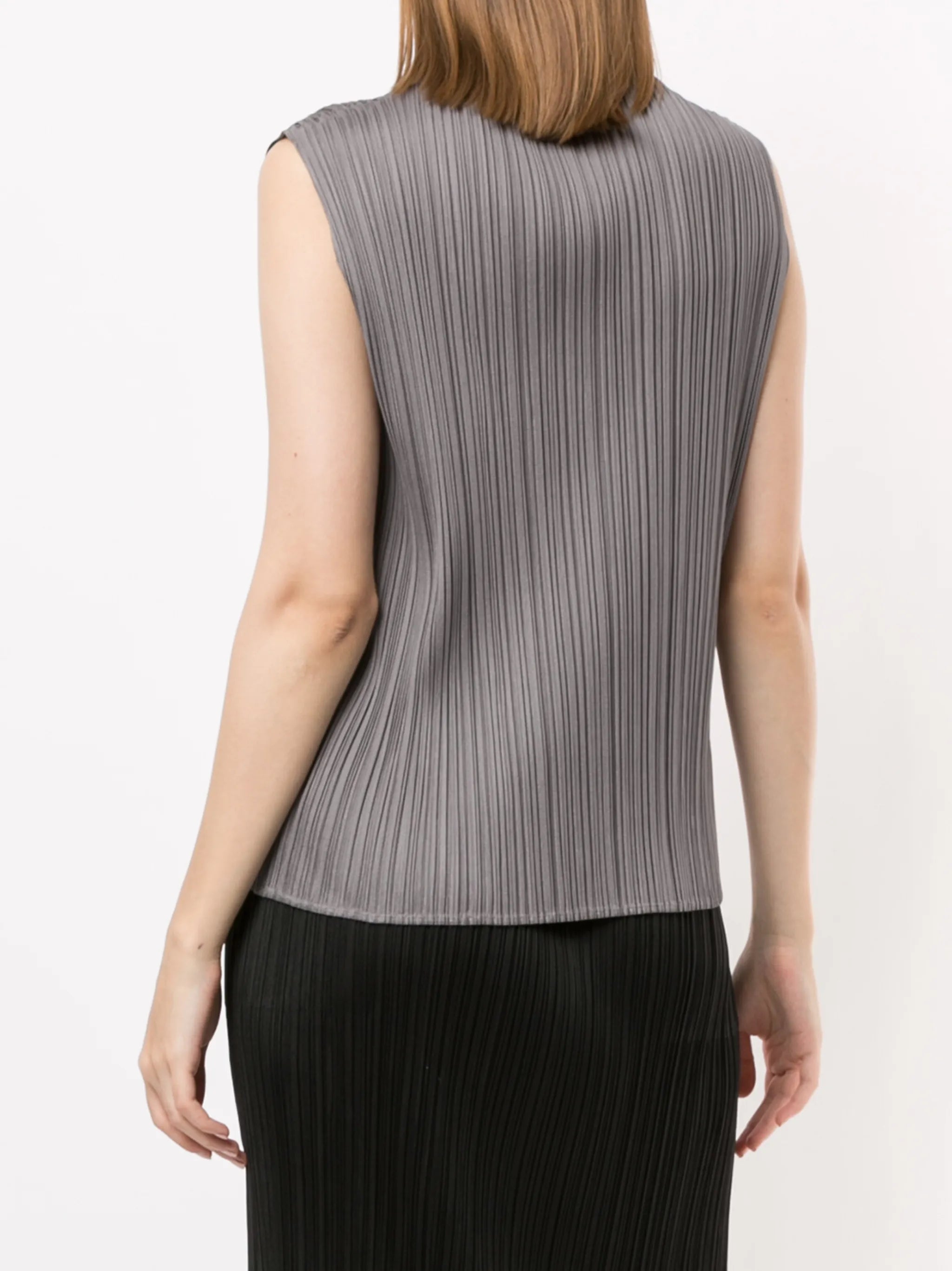 sleeveless pleated top