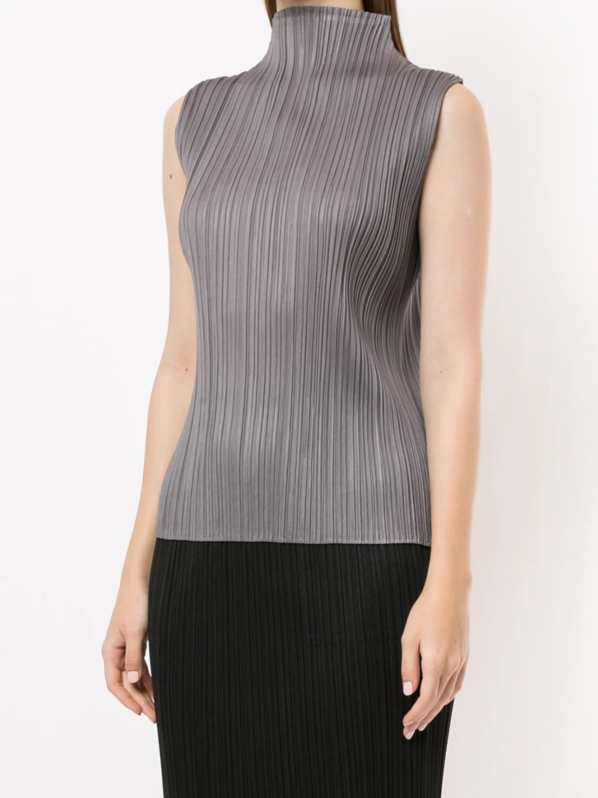 sleeveless pleated top