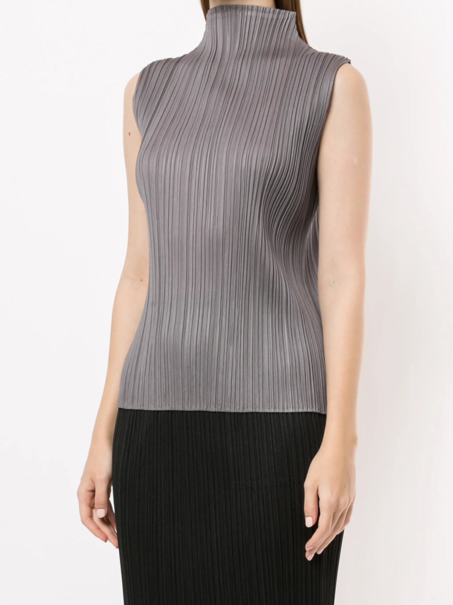 sleeveless pleated top