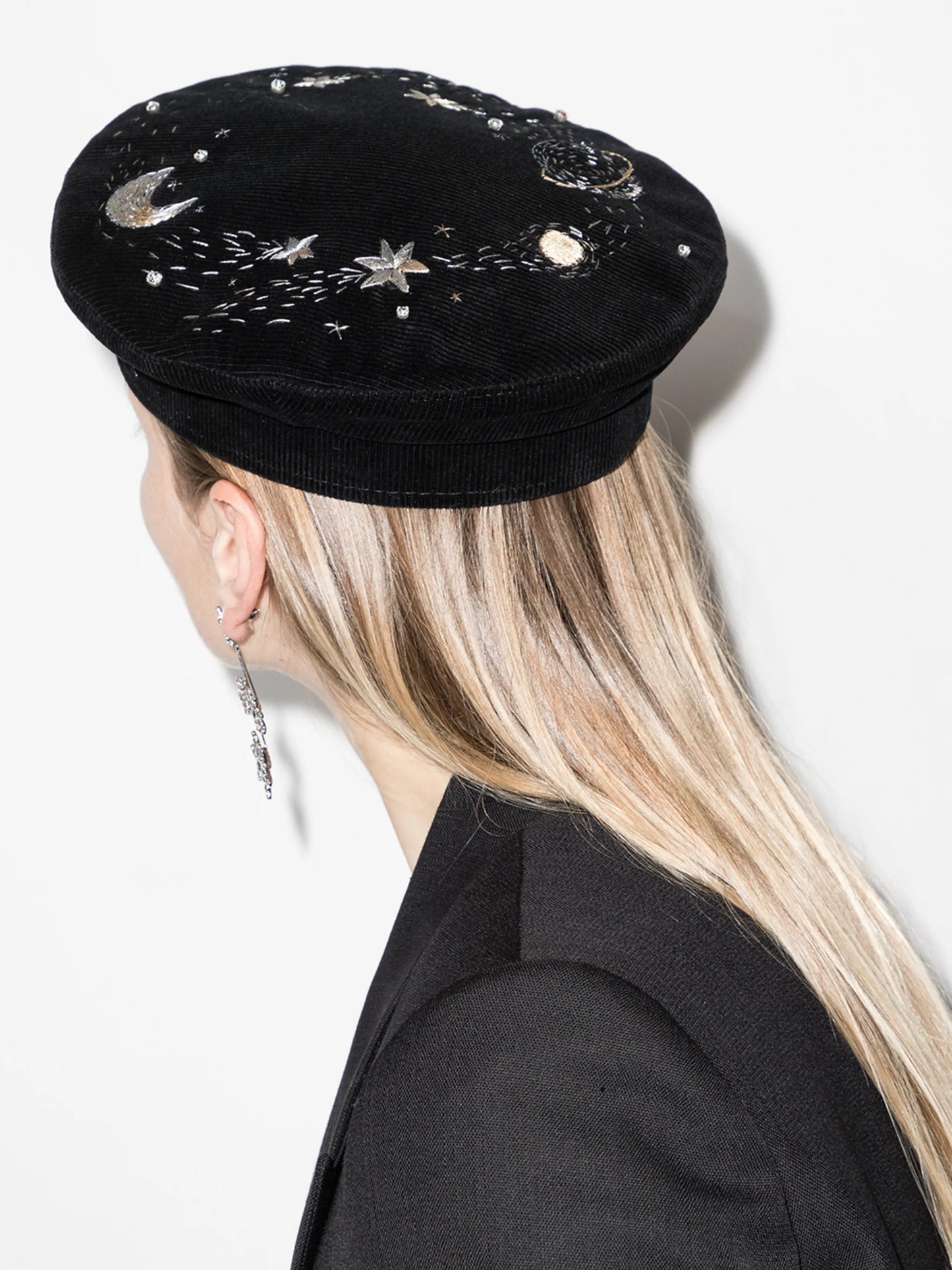 star embroidery beret