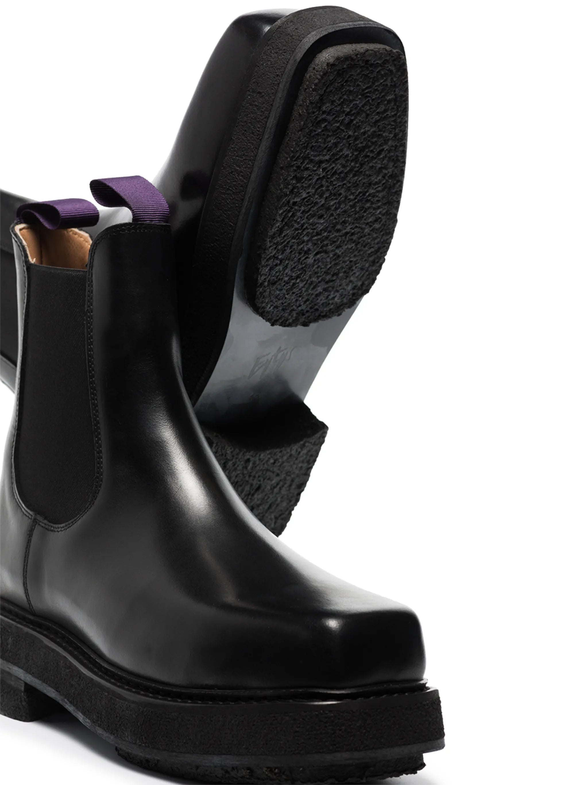 slip-on Chelsea leather boots
