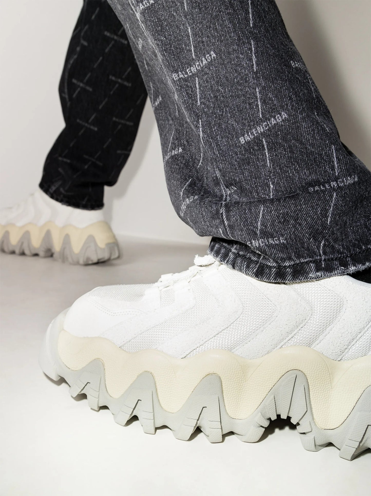 chunky sole low-top sneakers