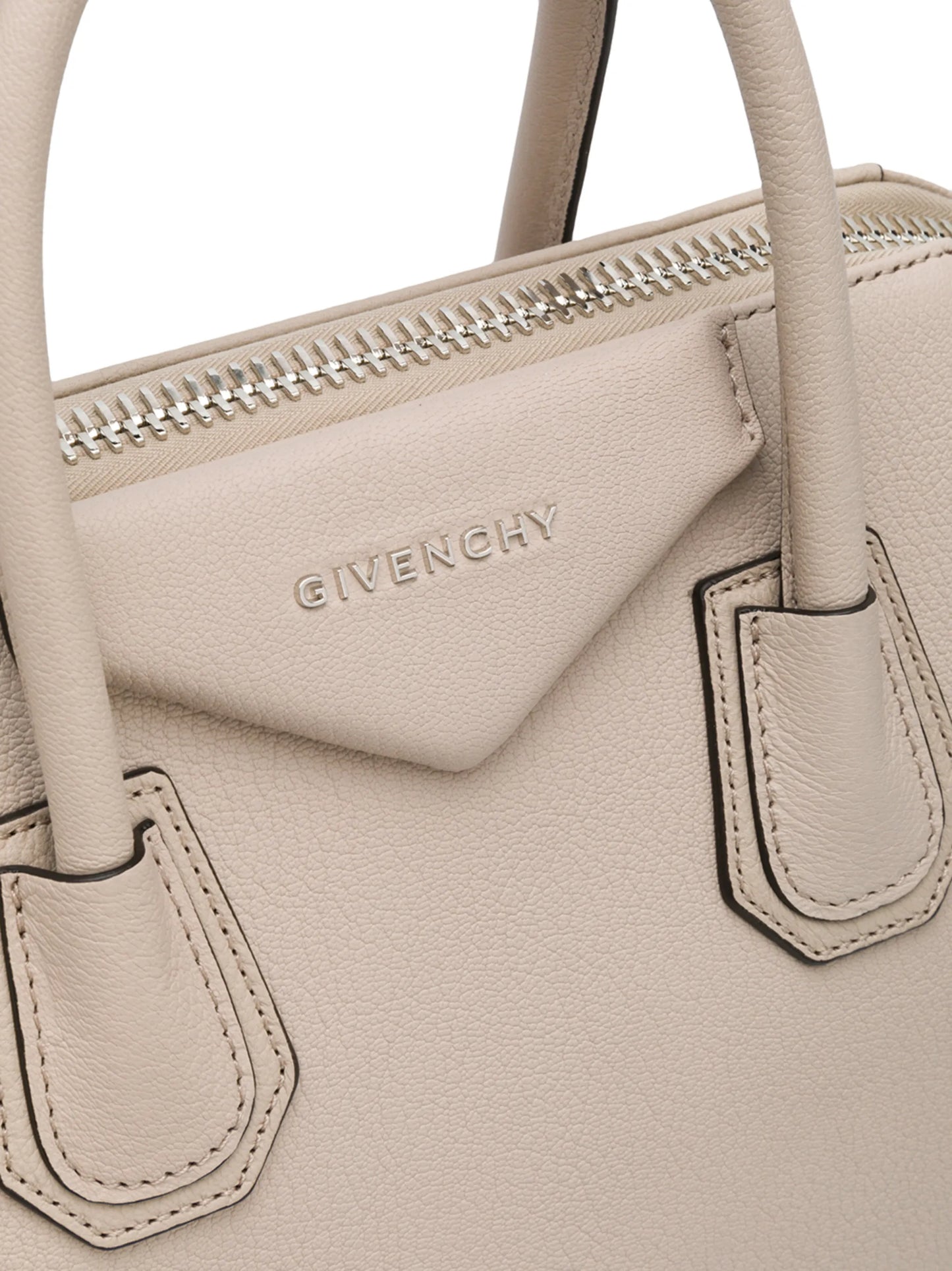 Antigona leather shoulder bag