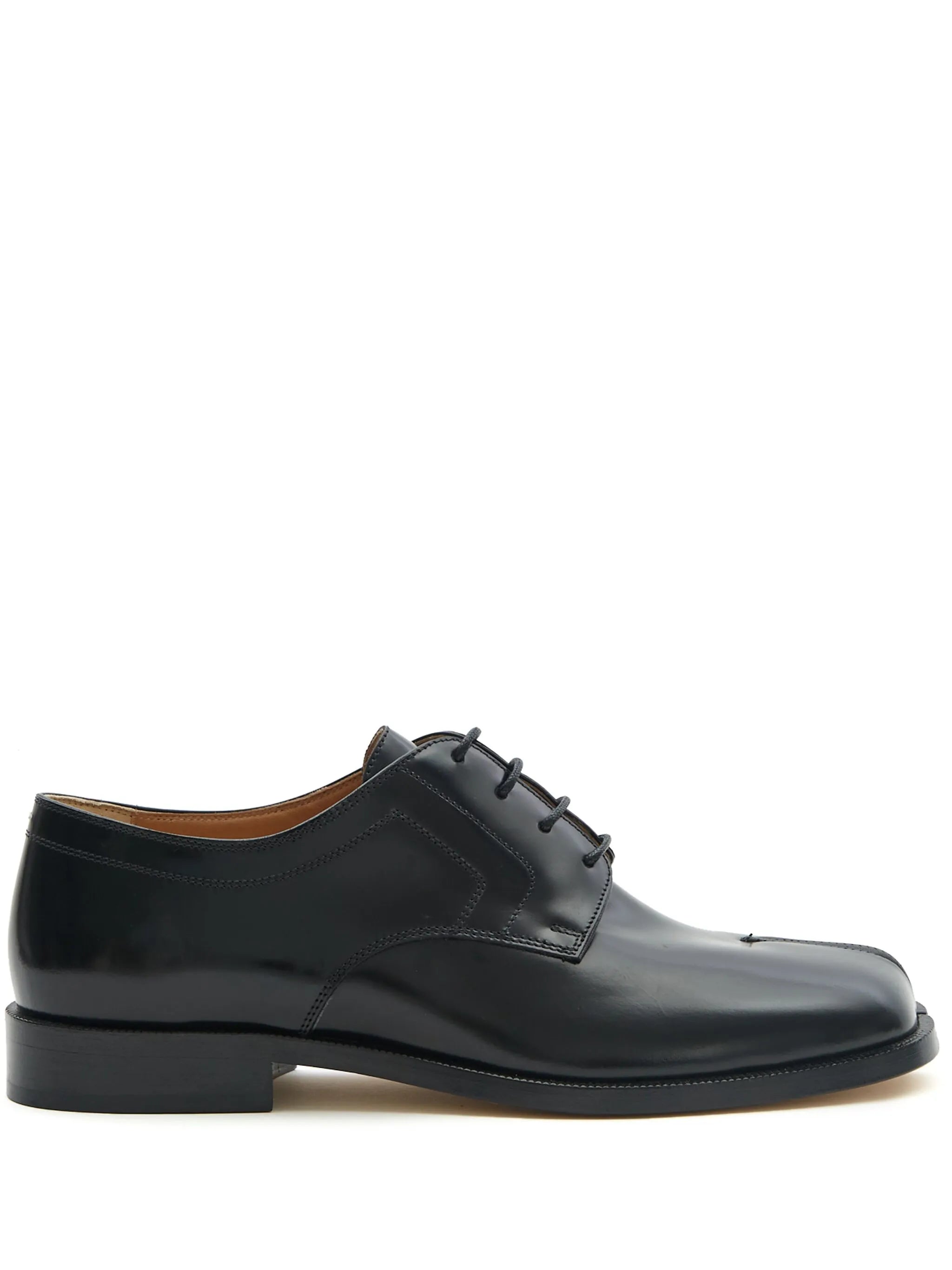 Tabi lace-ups