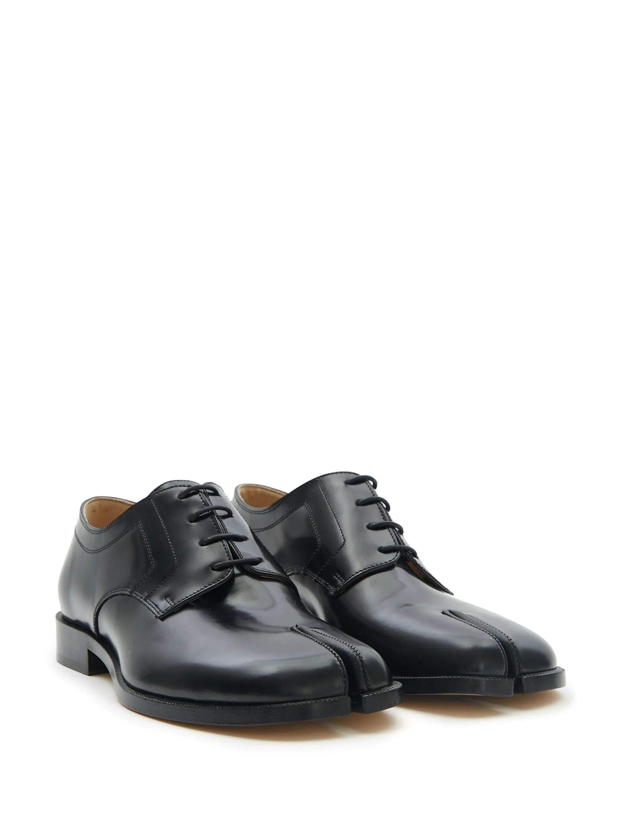 Tabi lace-ups