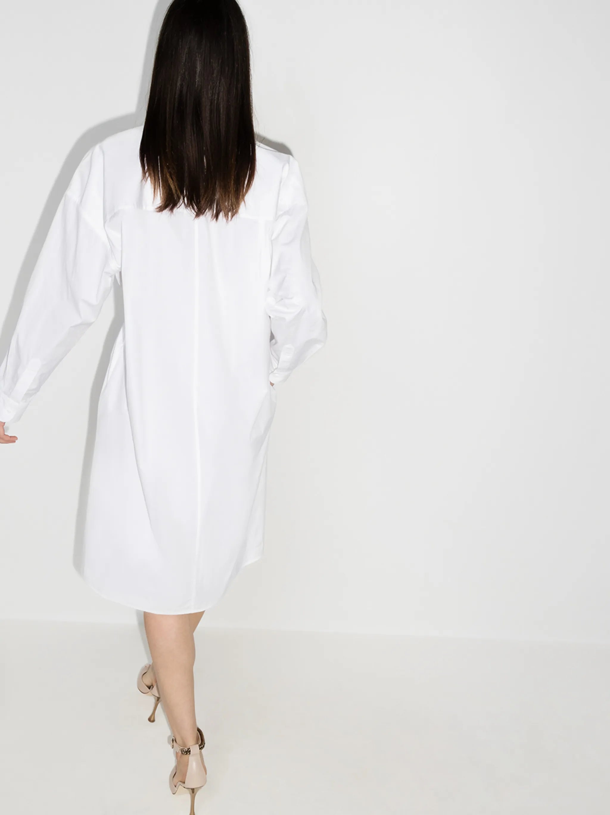 chain-belt long-sleeve shirtdress