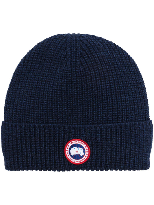Arctic Disc ribbed-knit beanie