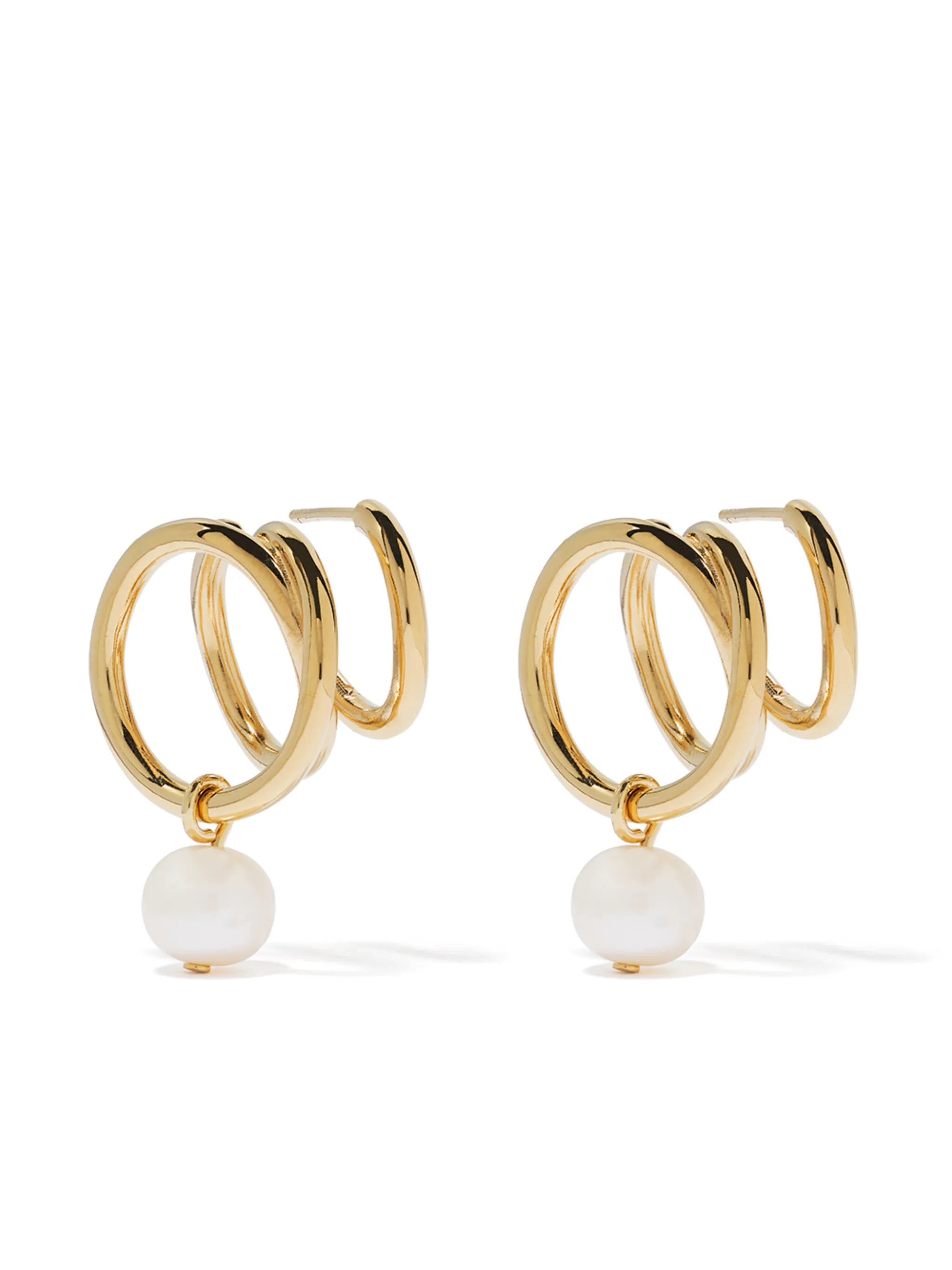 Flow pearl earrings
