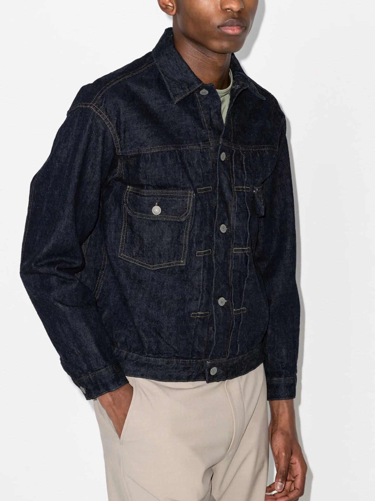 contrast-stitched denim jacket