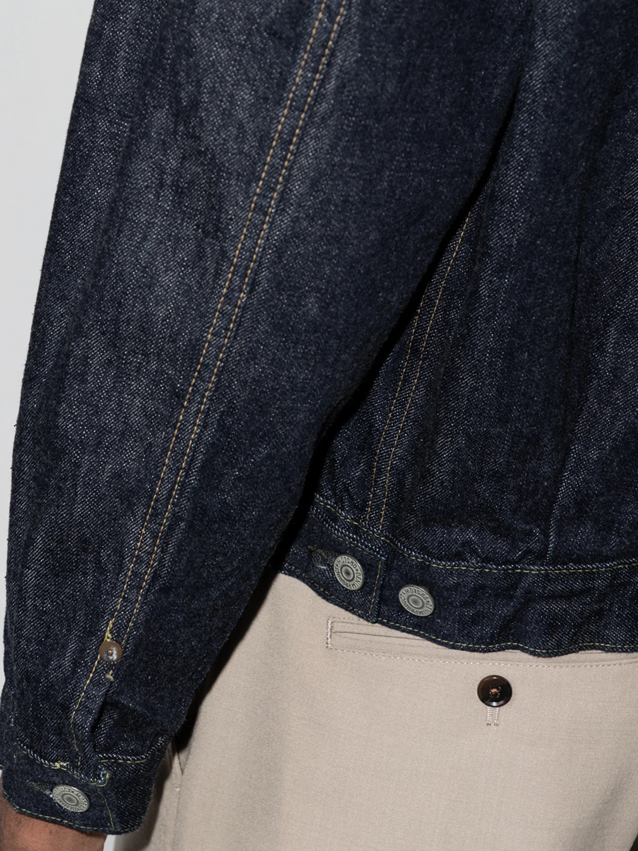 contrast-stitched denim jacket