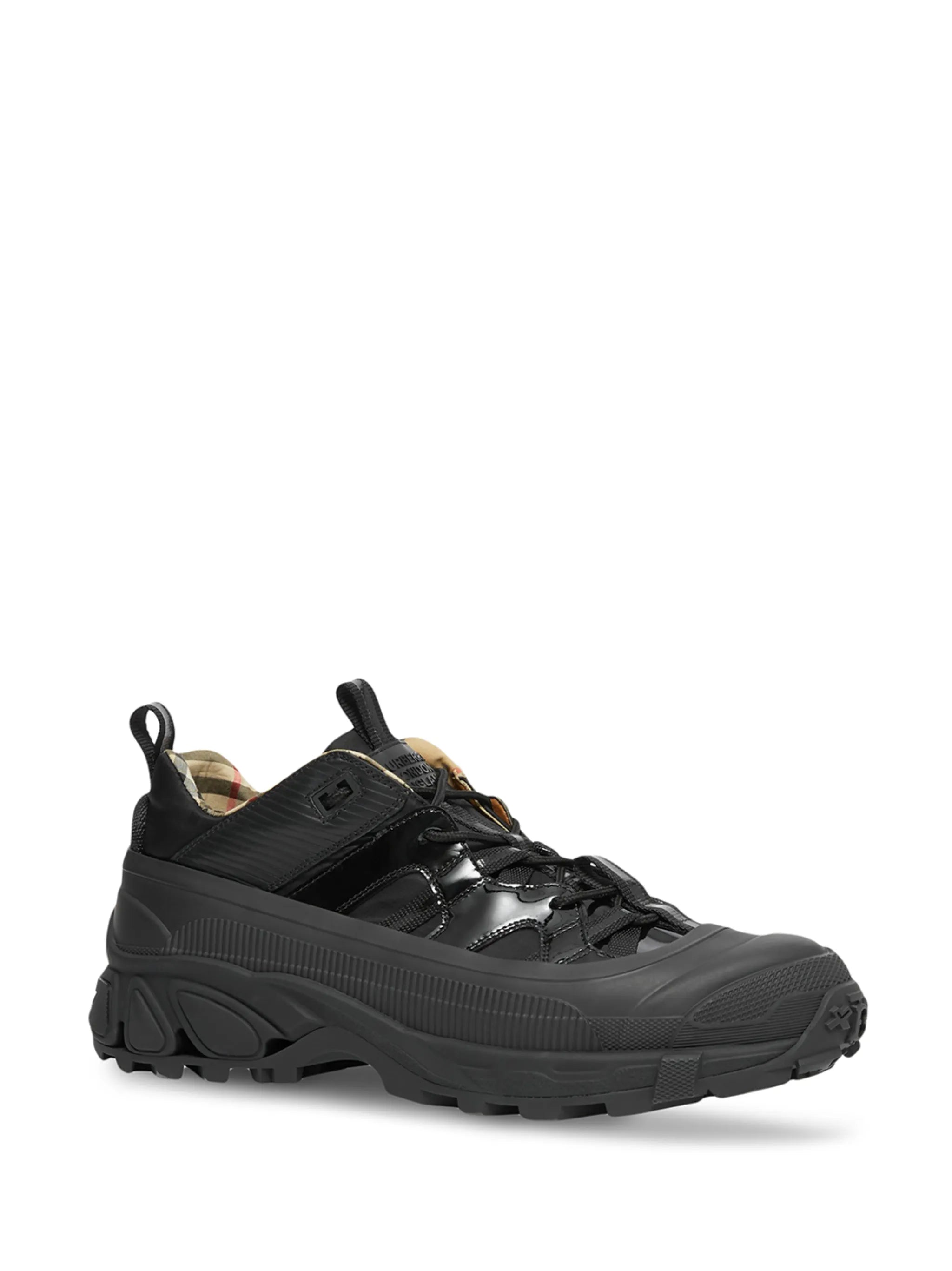 multi-panel design low-top sneakers
