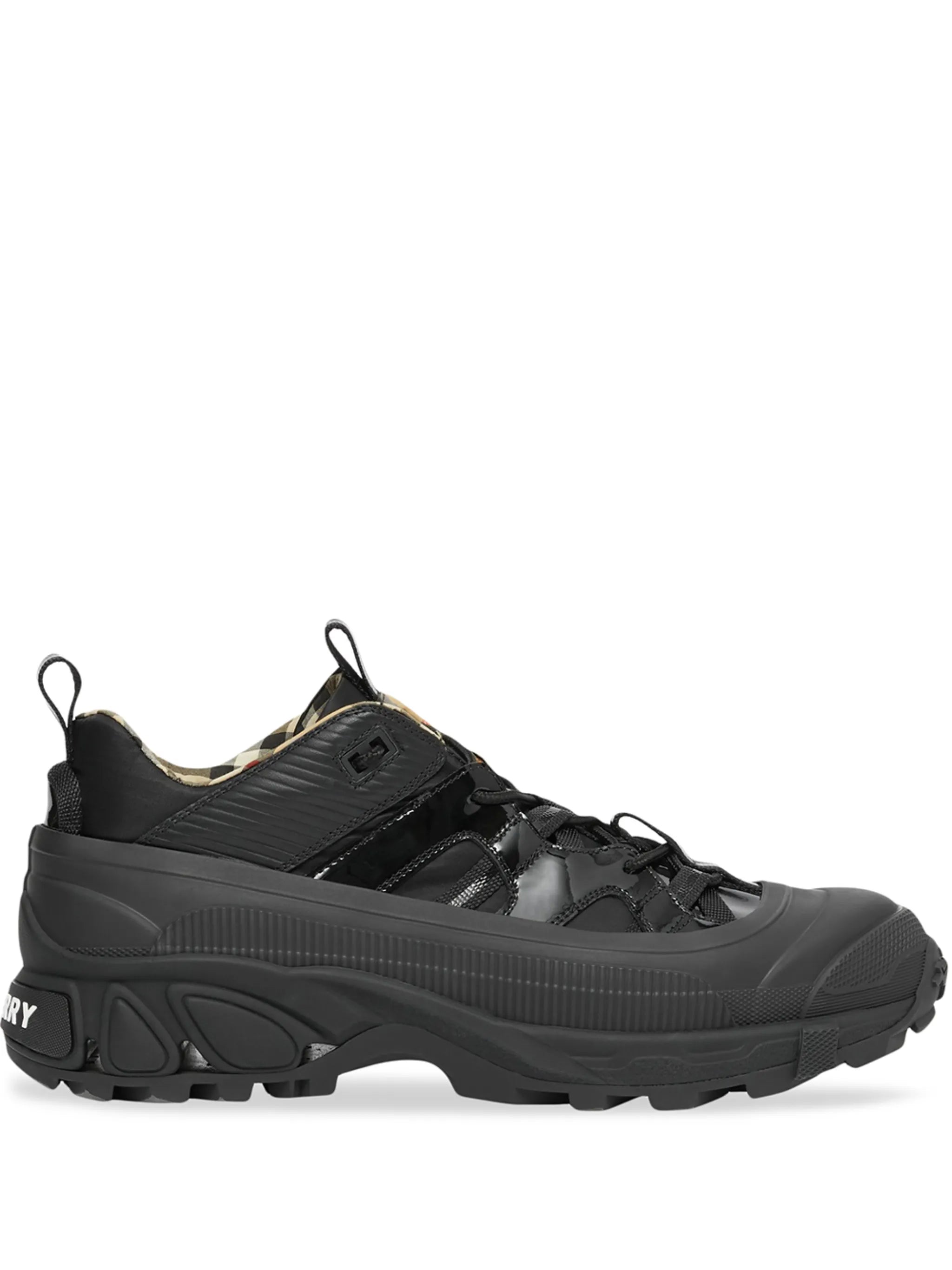 multi-panel design low-top sneakers