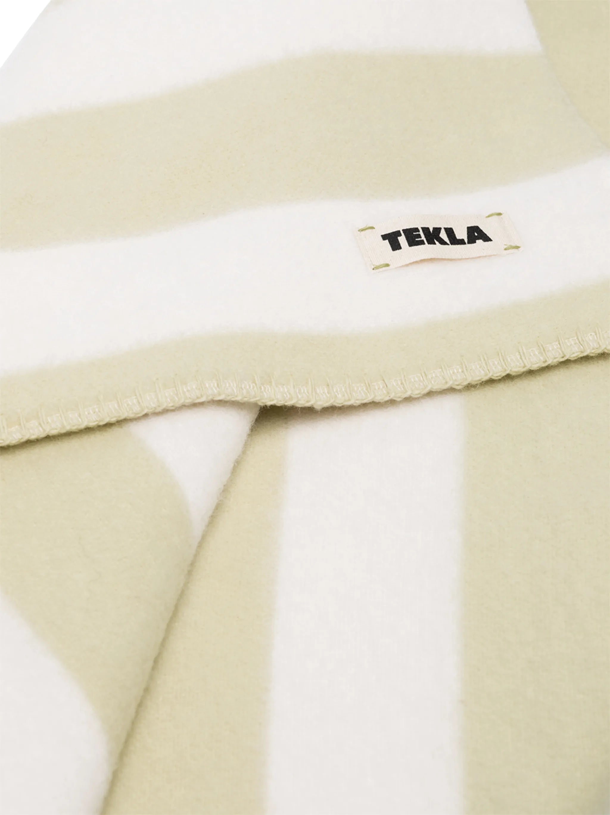 stripe pattern knit blanket