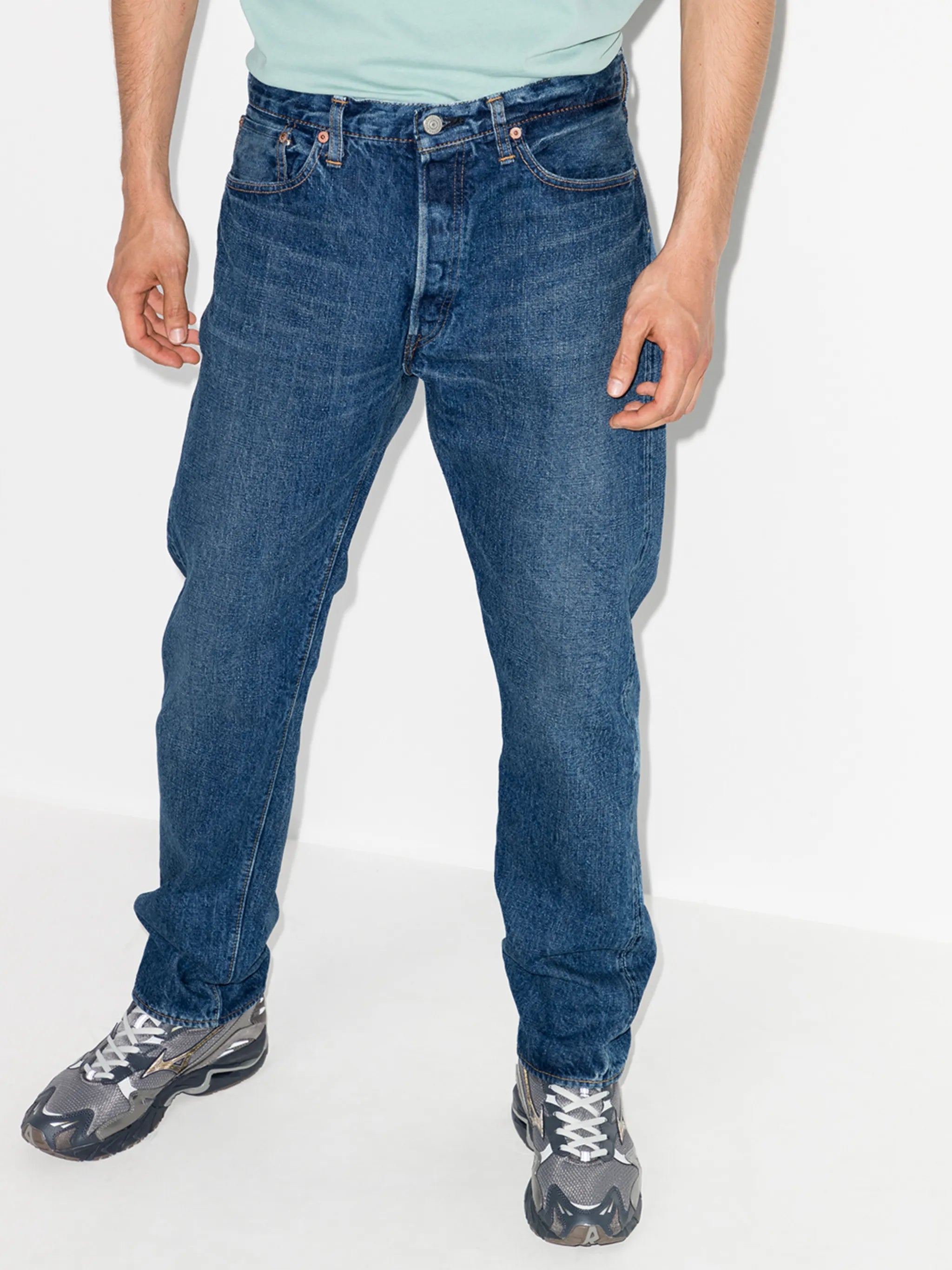 105 straight-leg jeans