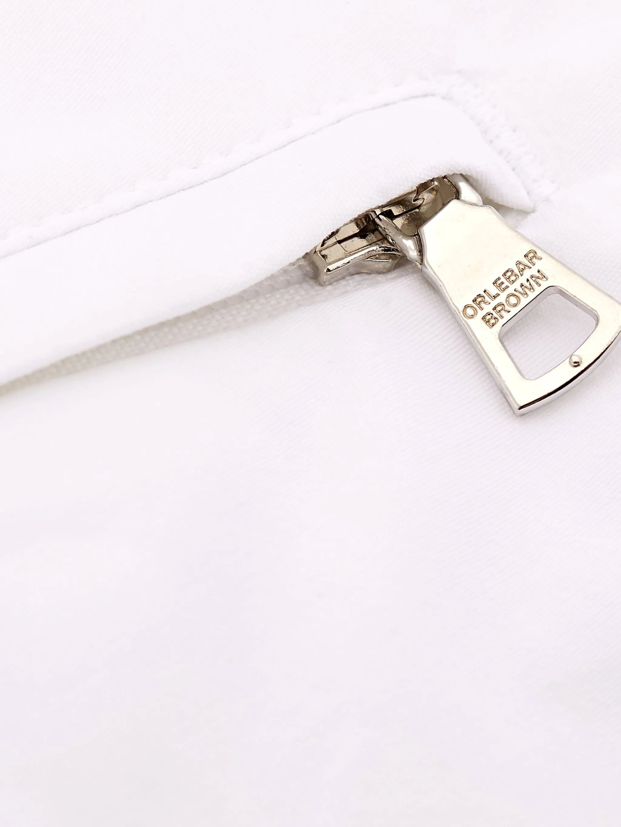 Bulldog buckle detailed swim shorts