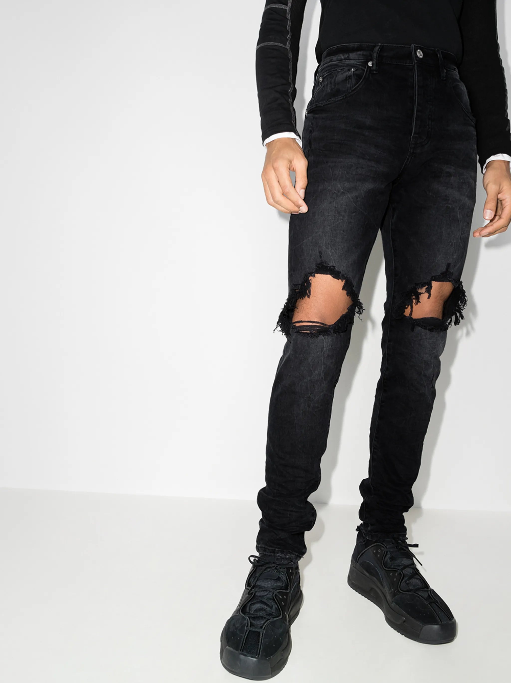 P002 black wash blowout pants