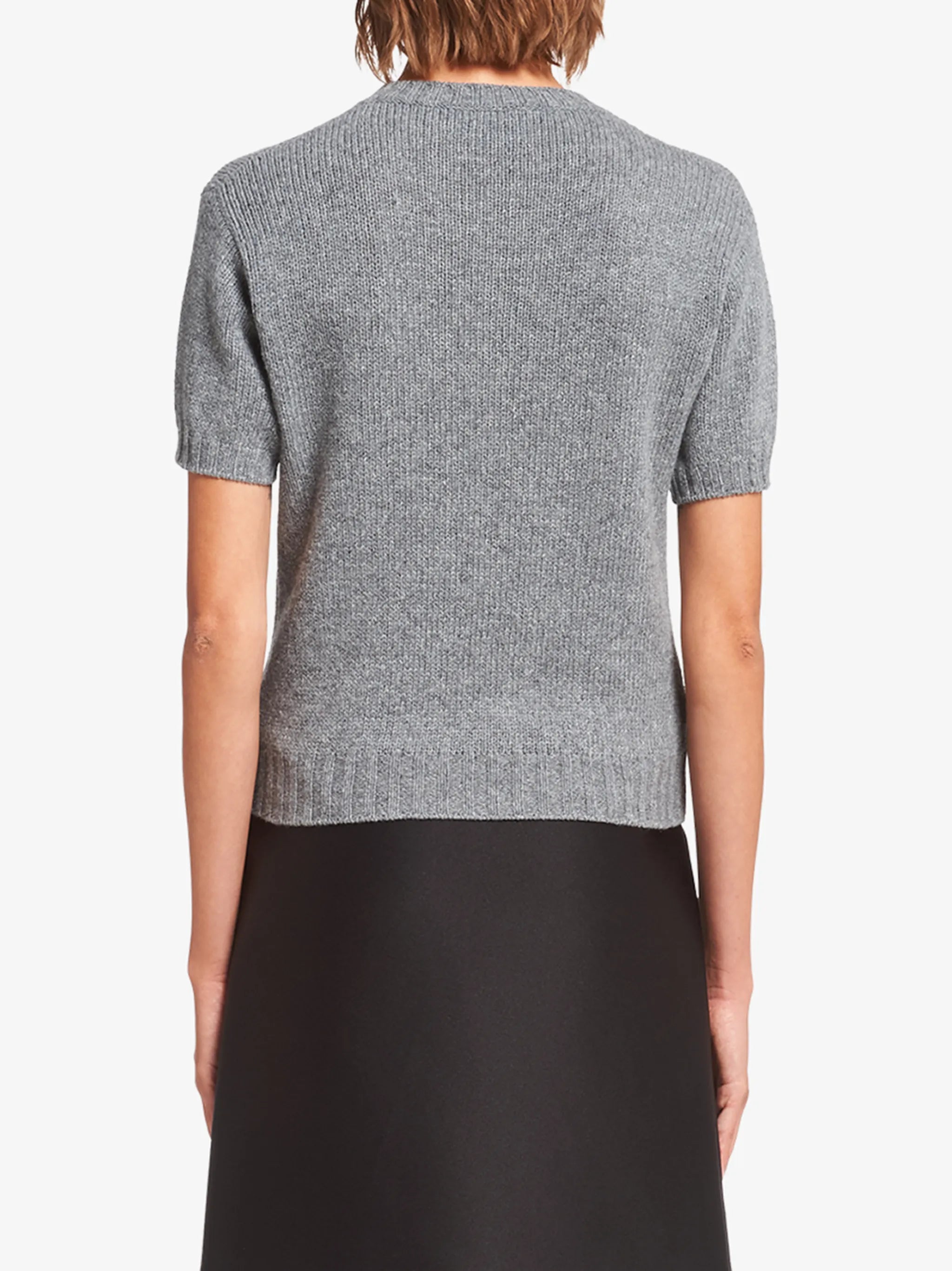 crew-neck shortsleeve jumper