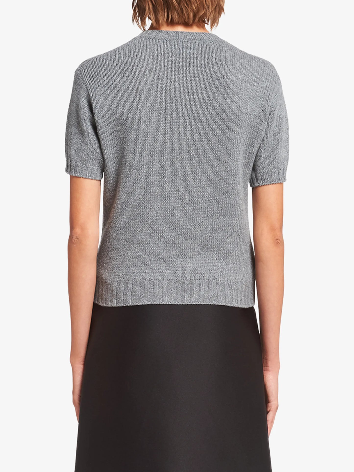 crew-neck shortsleeve jumper