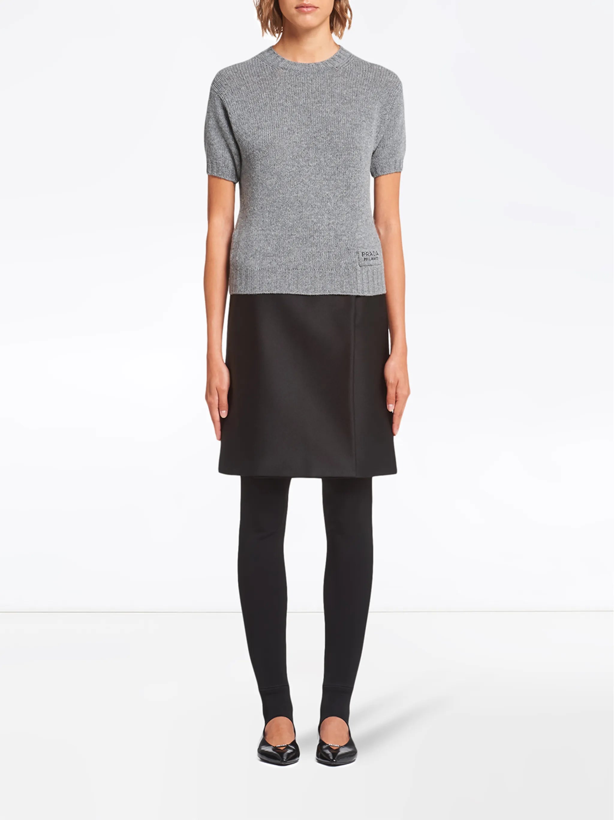 crew-neck shortsleeve jumper