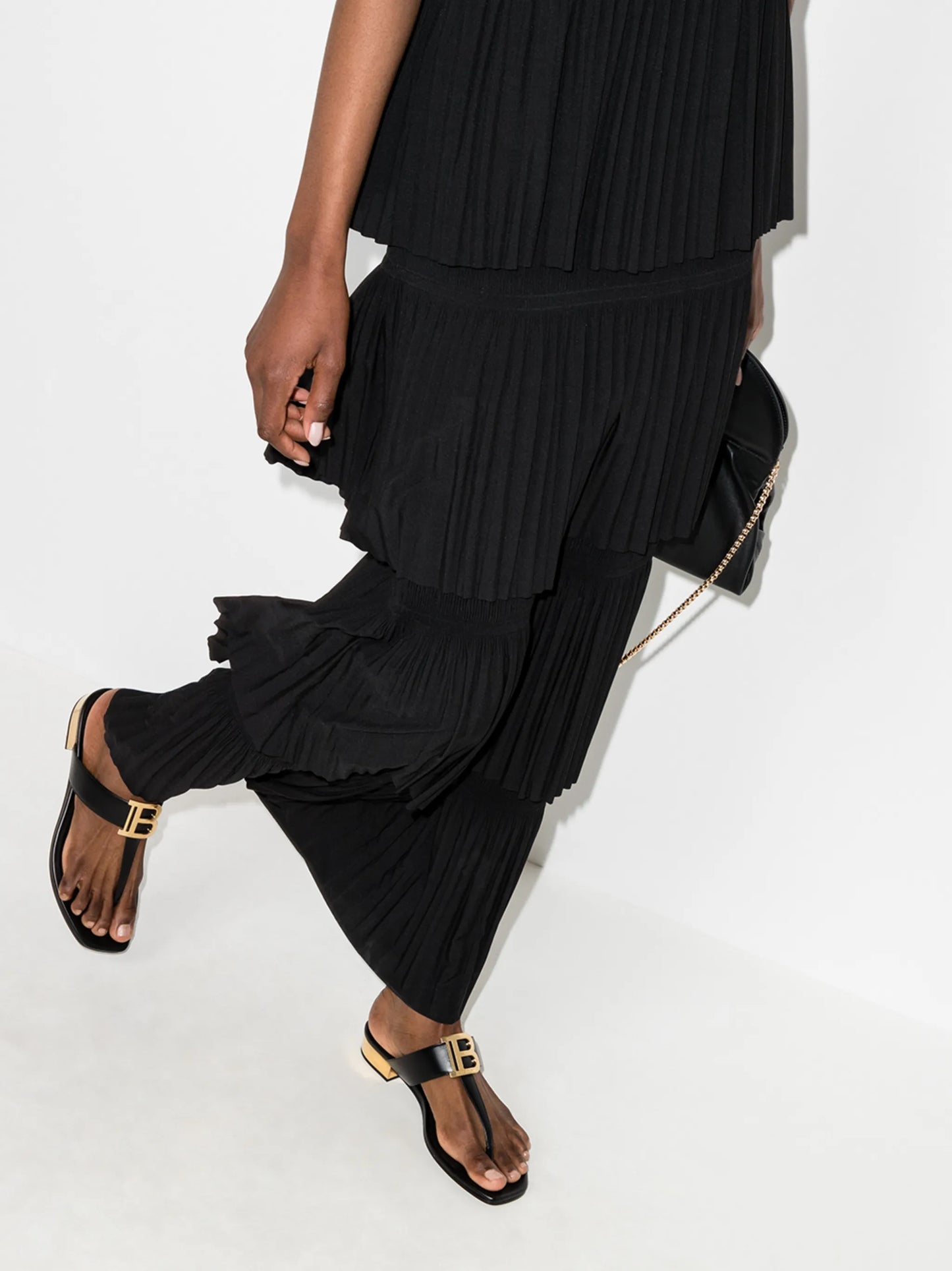 B appliqué leather sandals