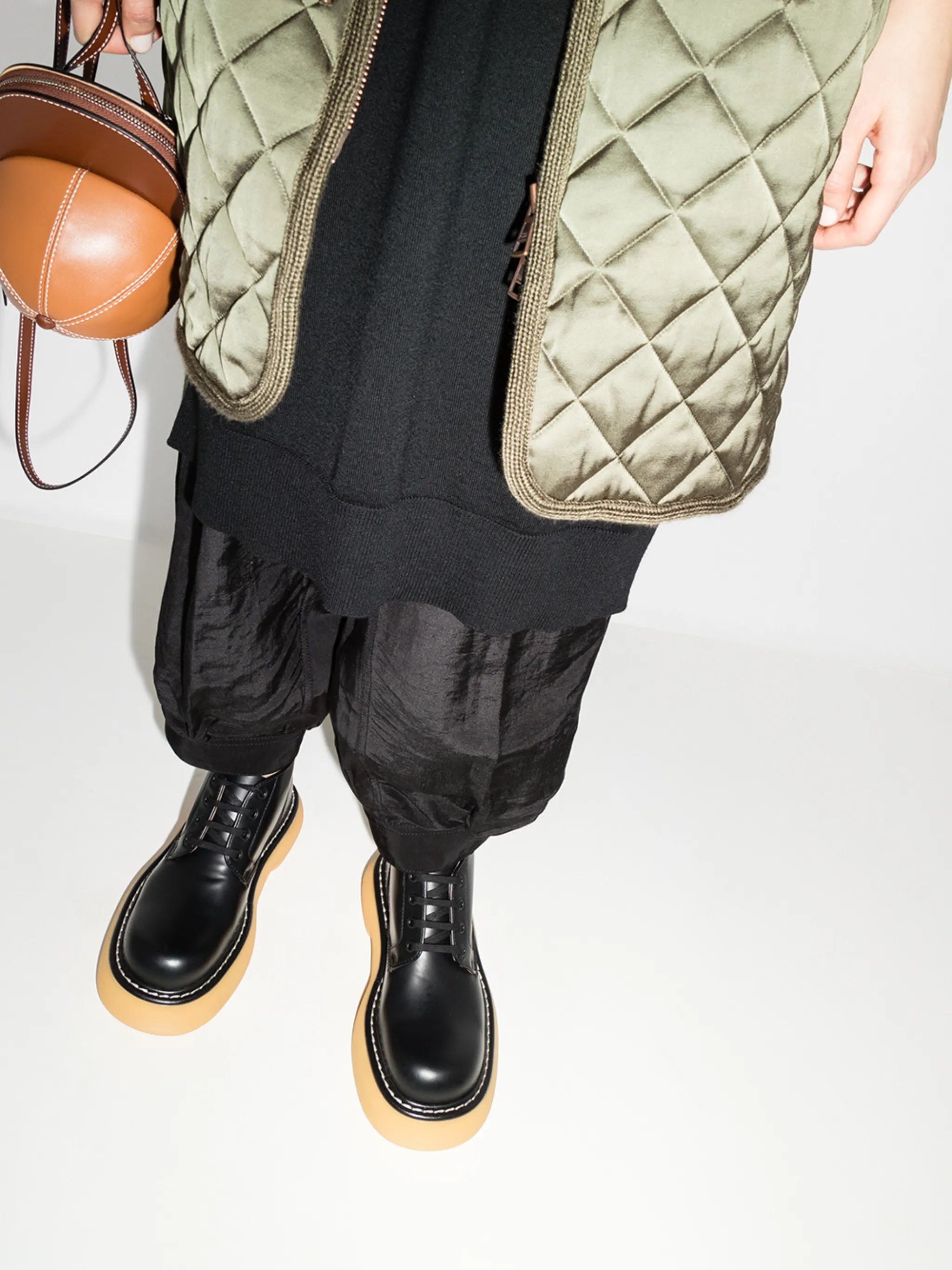 Bounce combat boots