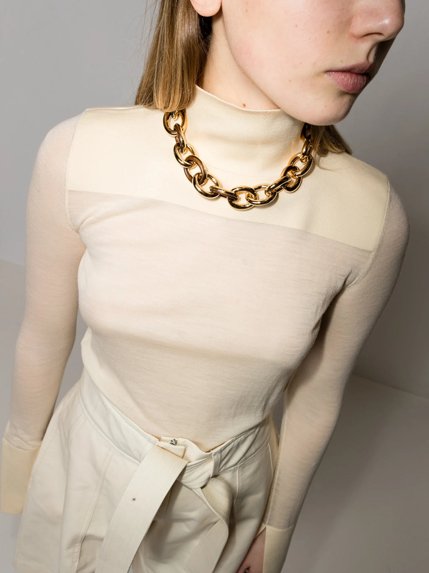 Eclipse short chain necklace