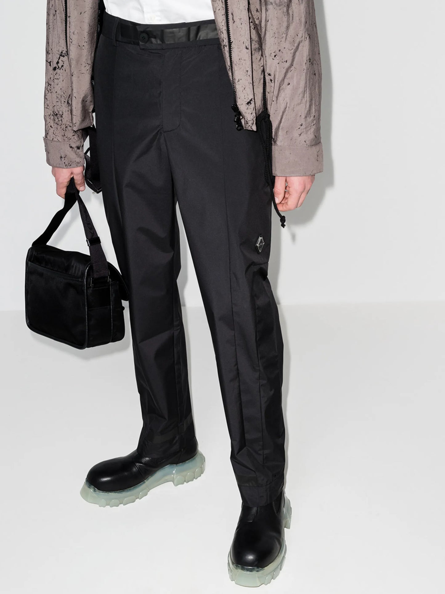 belted straight-leg trousers