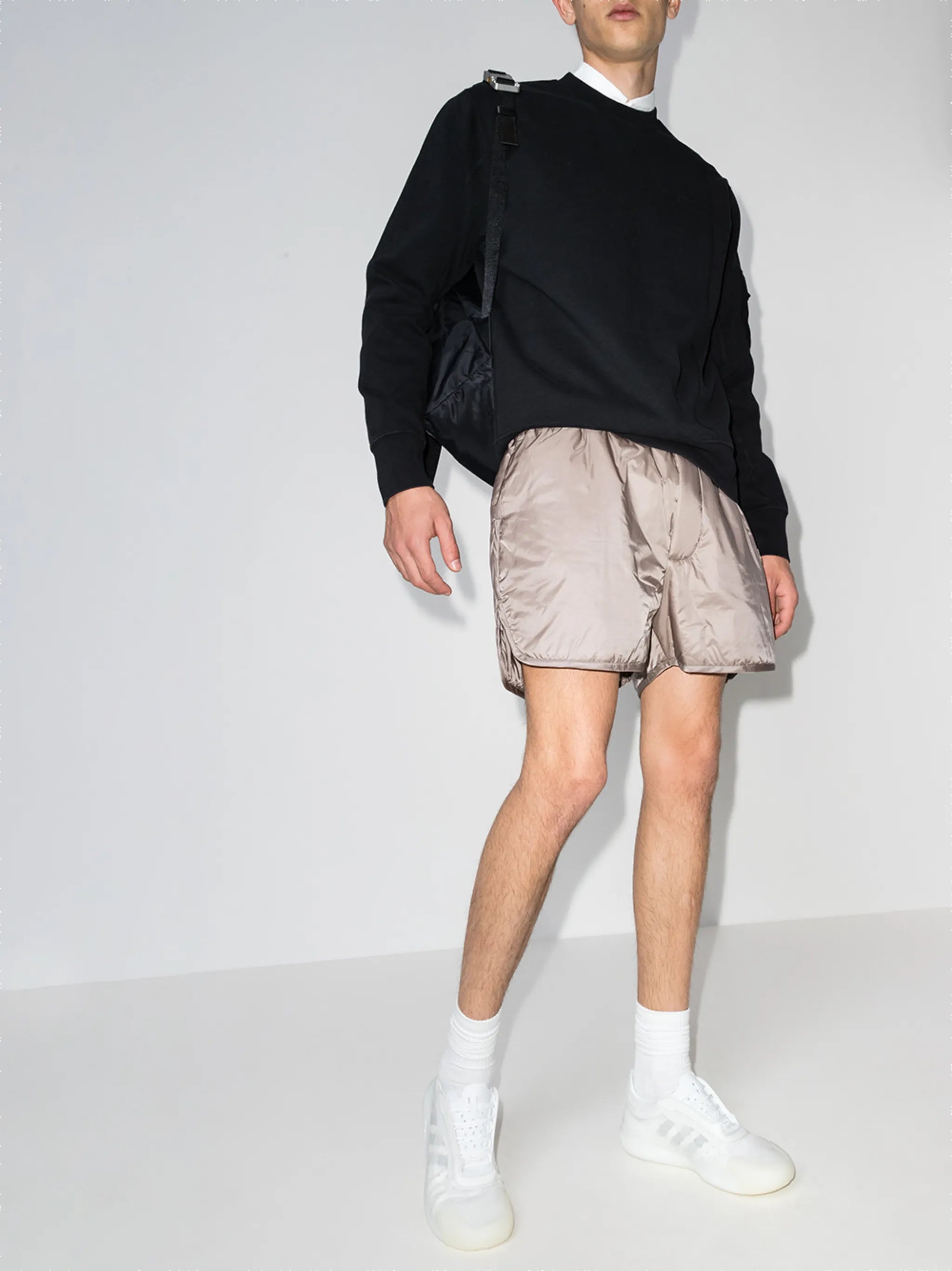 Essential logo-embroidered sweatshirt